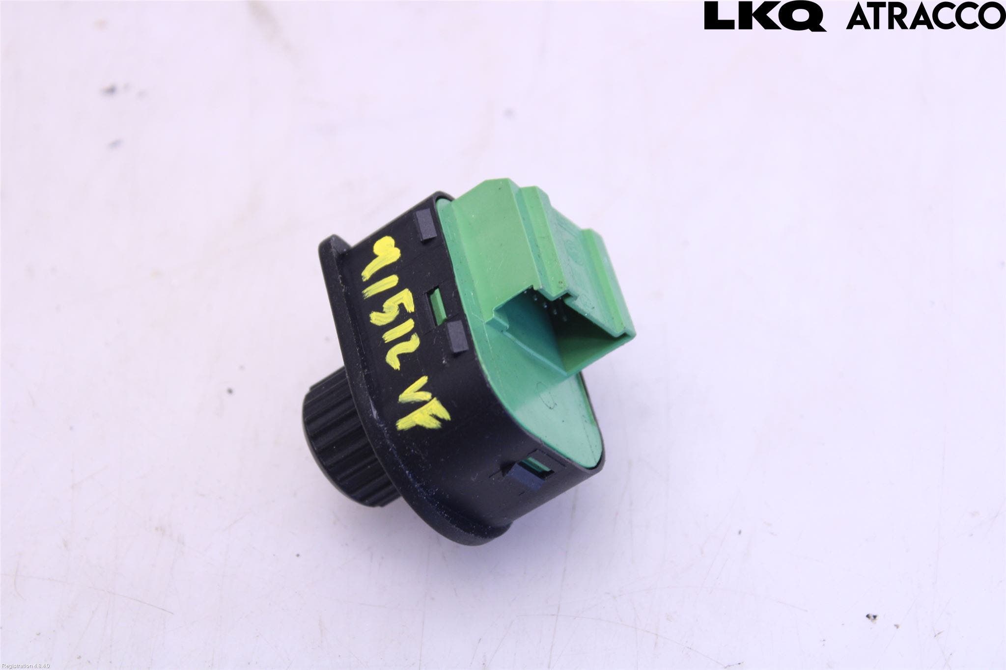 Volkswagen VW TRANSP/CARAVELLE (T5) 04-15 Strömställare Spegel