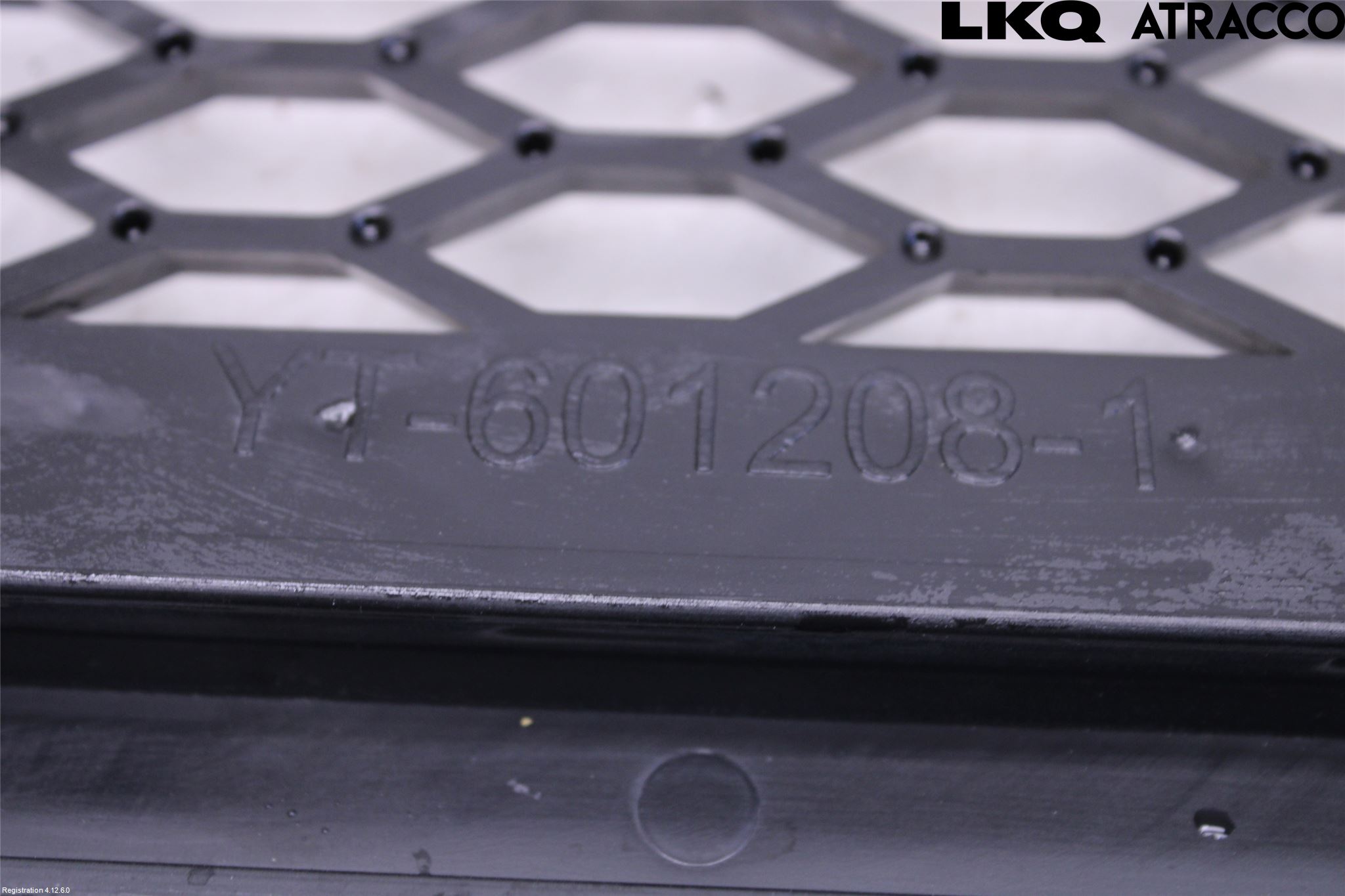 Audi A4/S4 08-11 Grill Komp