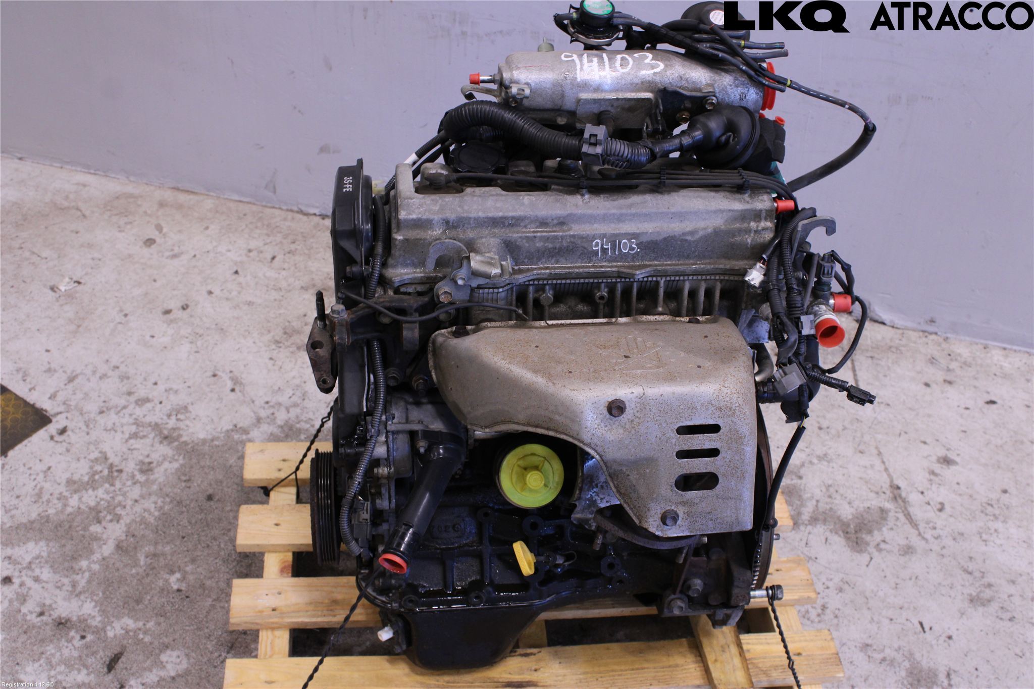 Toyota AVENSIS 98-02 Motor Bensin