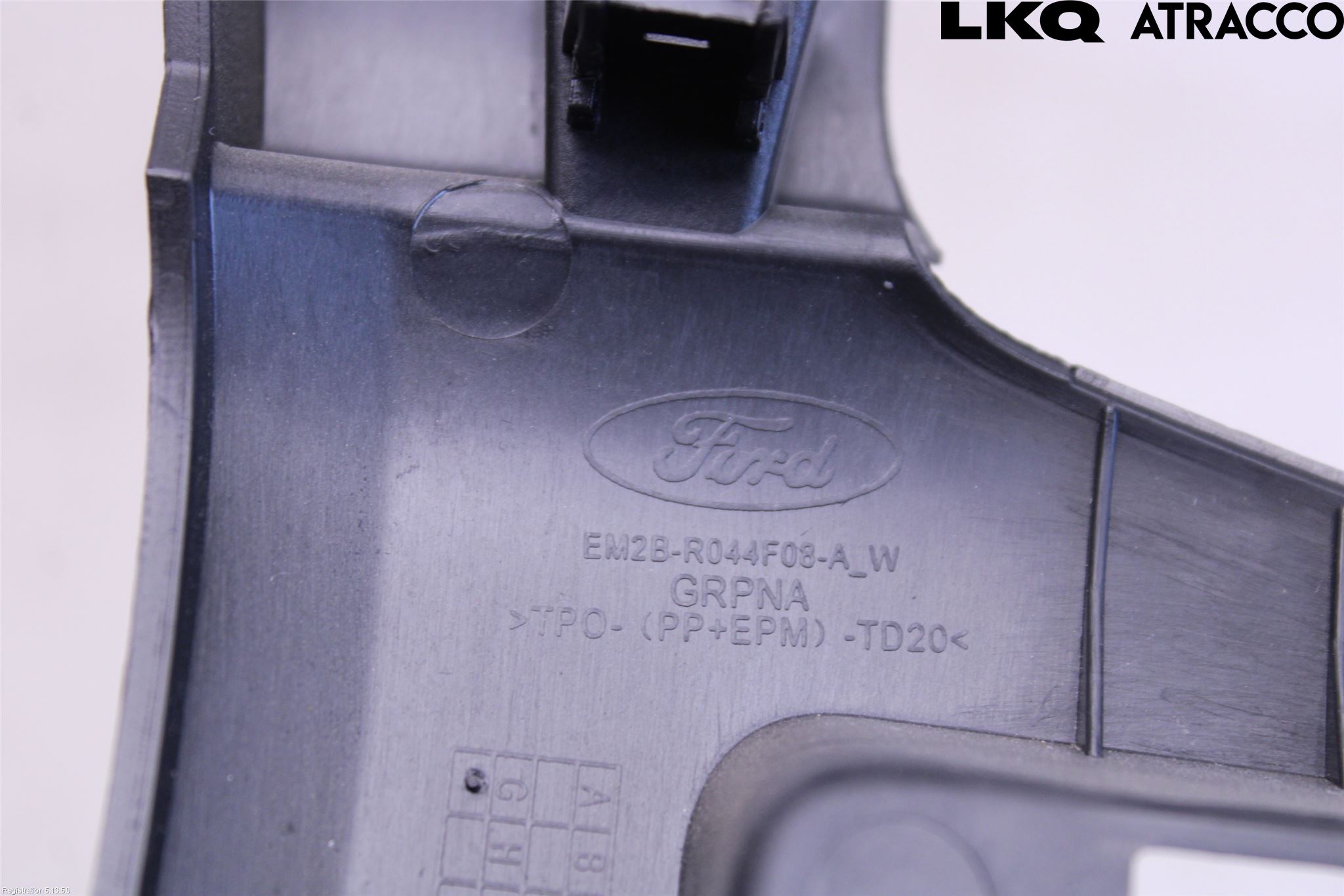 Ford S-MAX 15- Instrumentbräda Sparkskydd