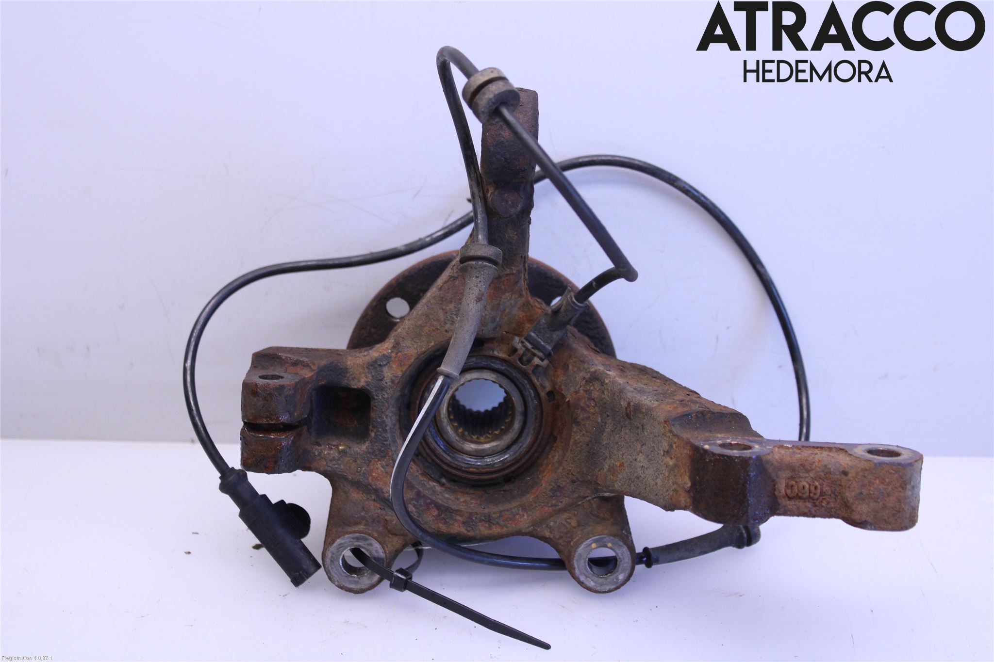 Nissan NOTE E11 06-14 Styrspindel Lagerhus Vä