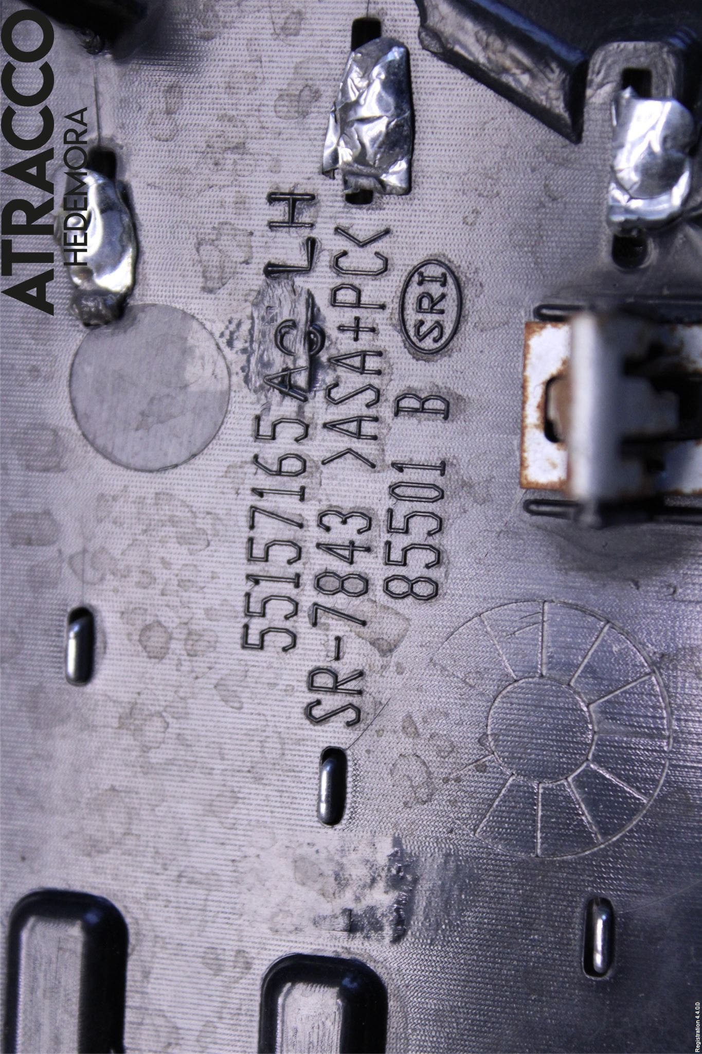 Dodge NITRO List Framskärm Vä