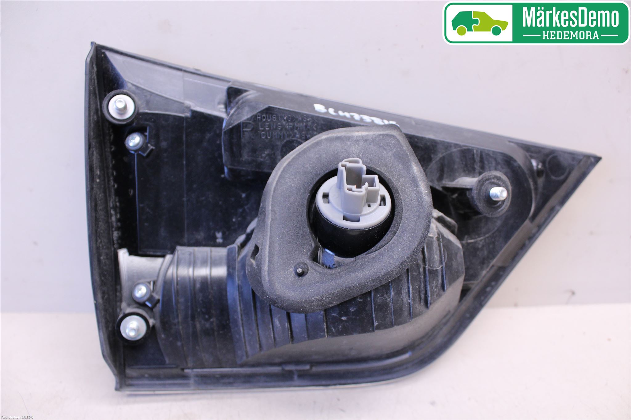 Mitsubishi OUTLANDER 07-12 Bakljus Lucka Hö