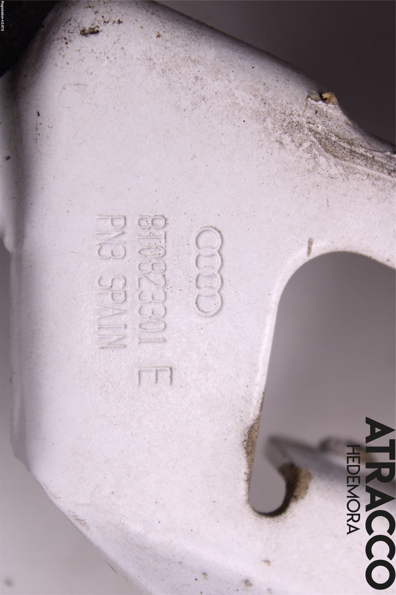 Audi A5 07-16 Huvgångjärn