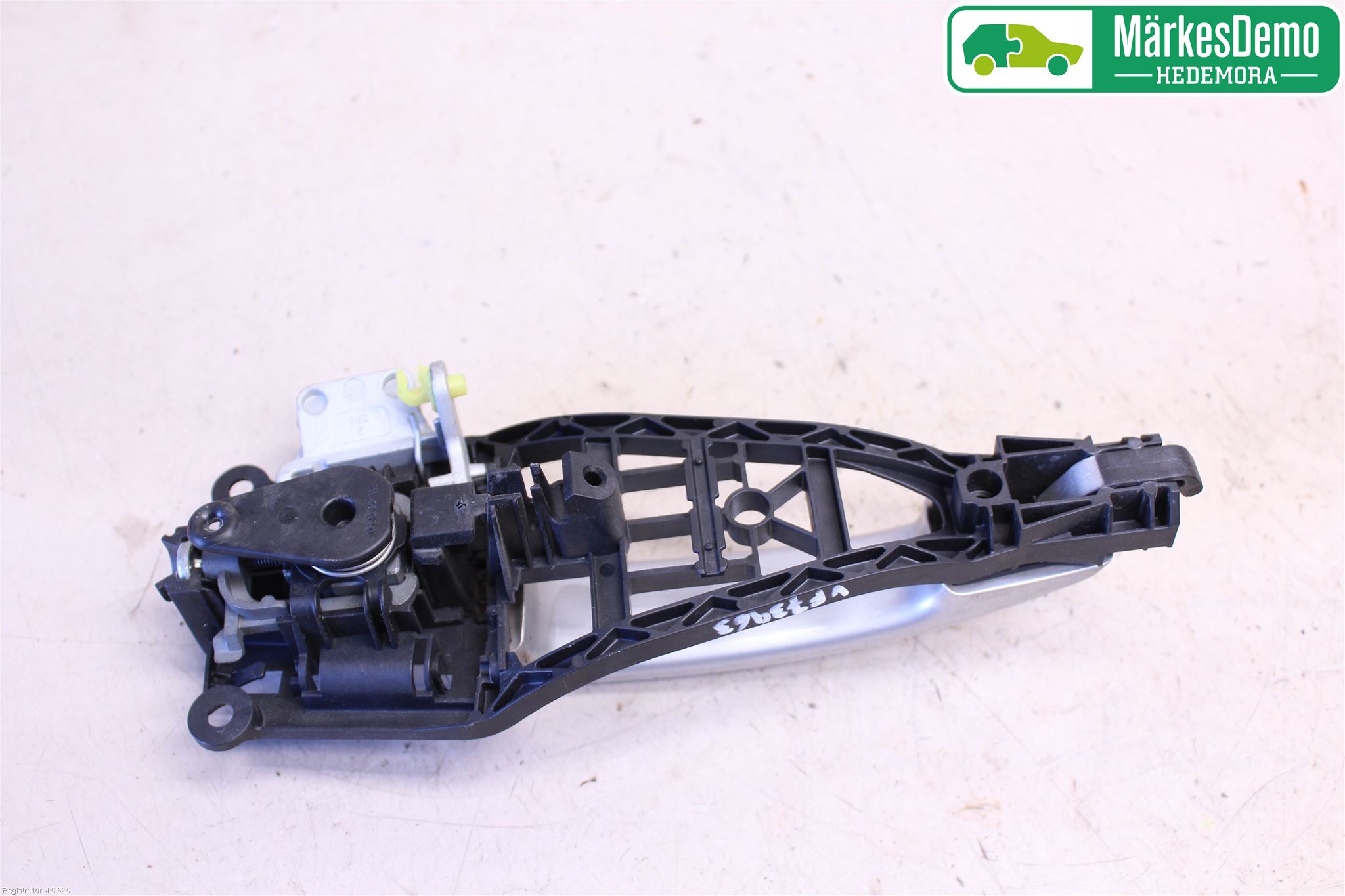 Opel CORSA D 07-14 Dörrhandtag Yttre Vä