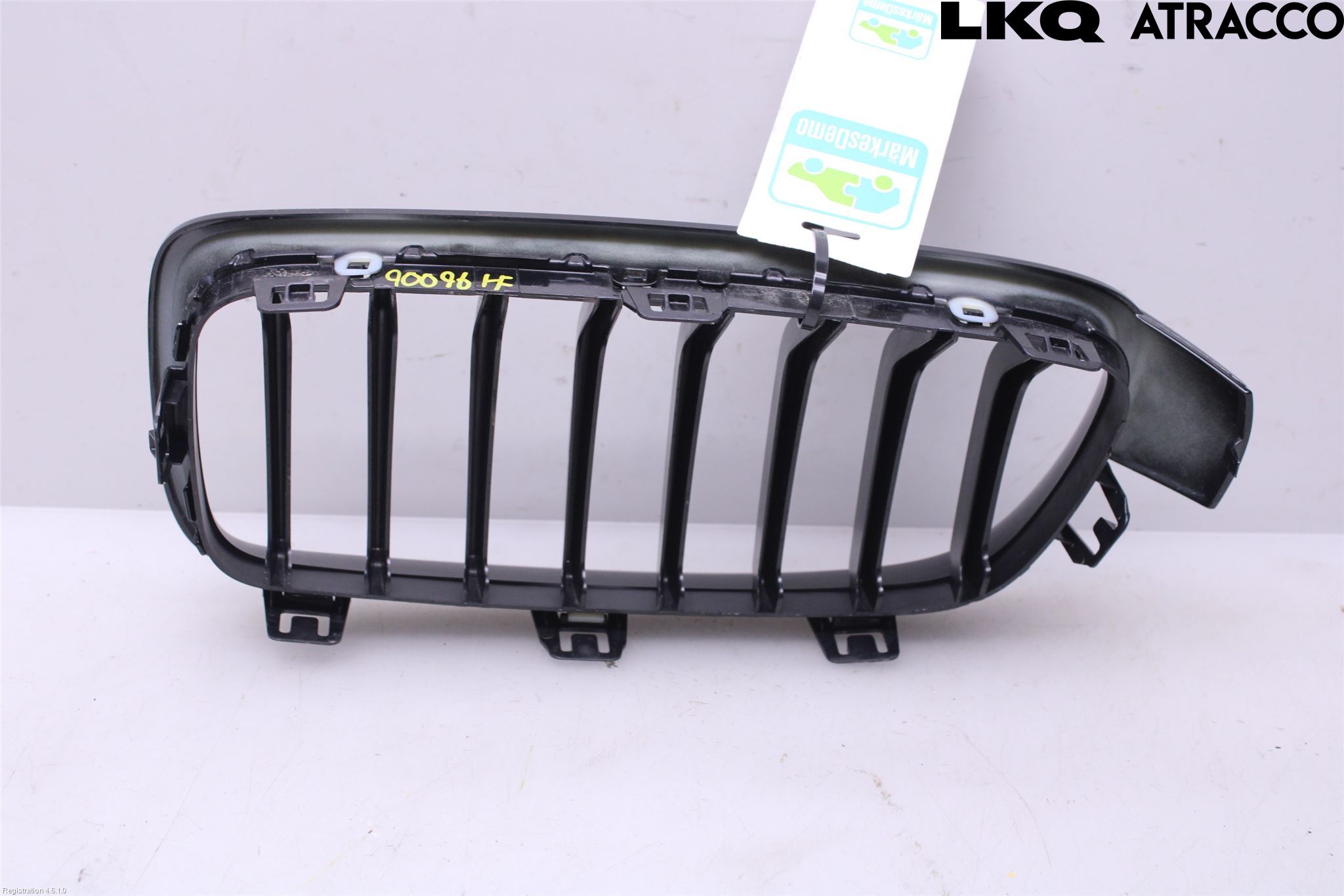 BMW 3 F30/F31/F80 12-19 Grilldel Höger