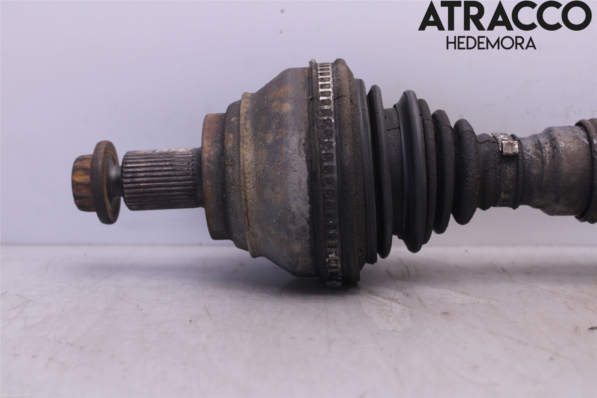 Volkswagen VW SCIROCCO 09-17 Drivaxel Fram Höger