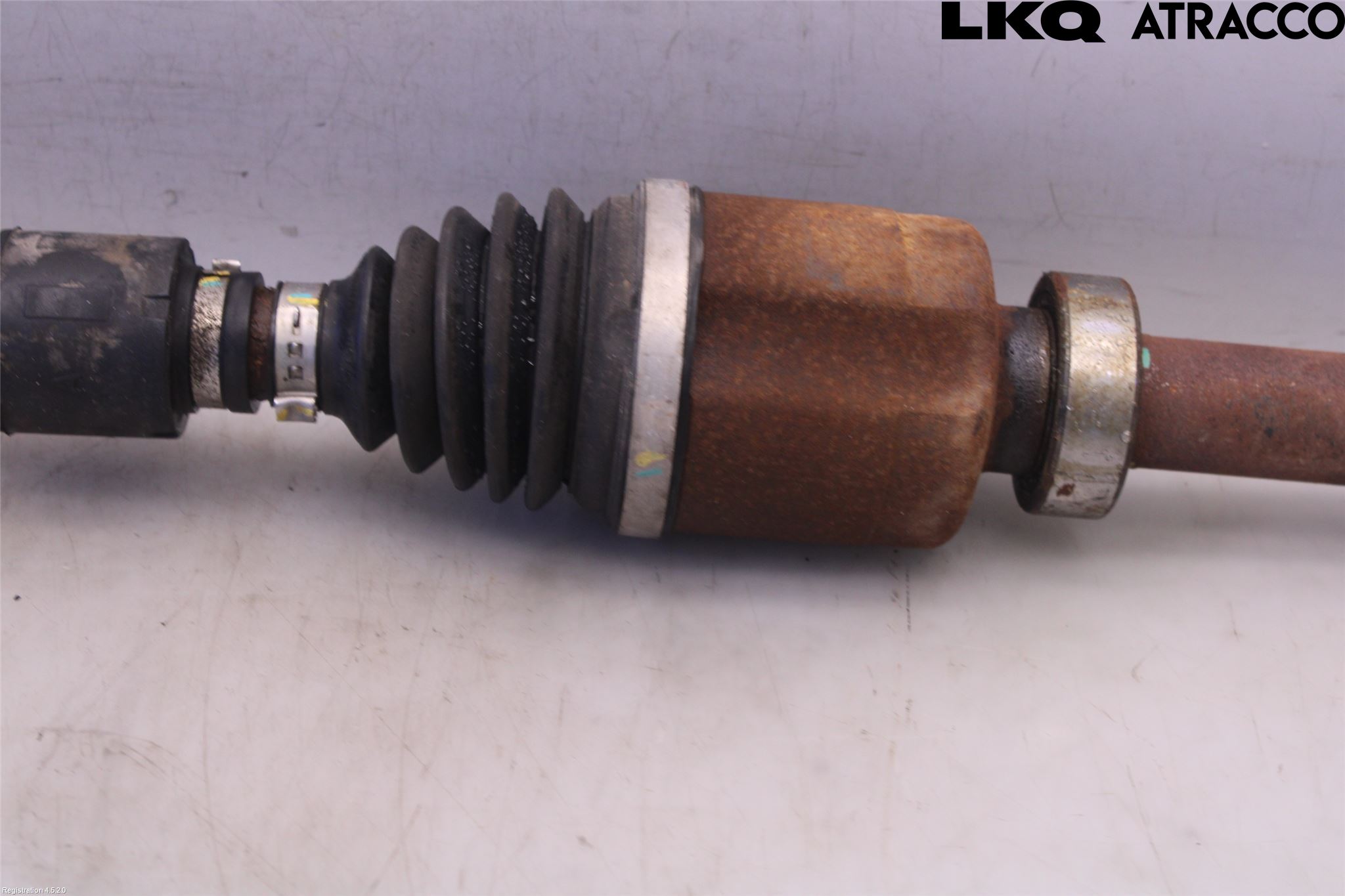 Dacia DUSTER 18-24 Drivaxel Fram Höger