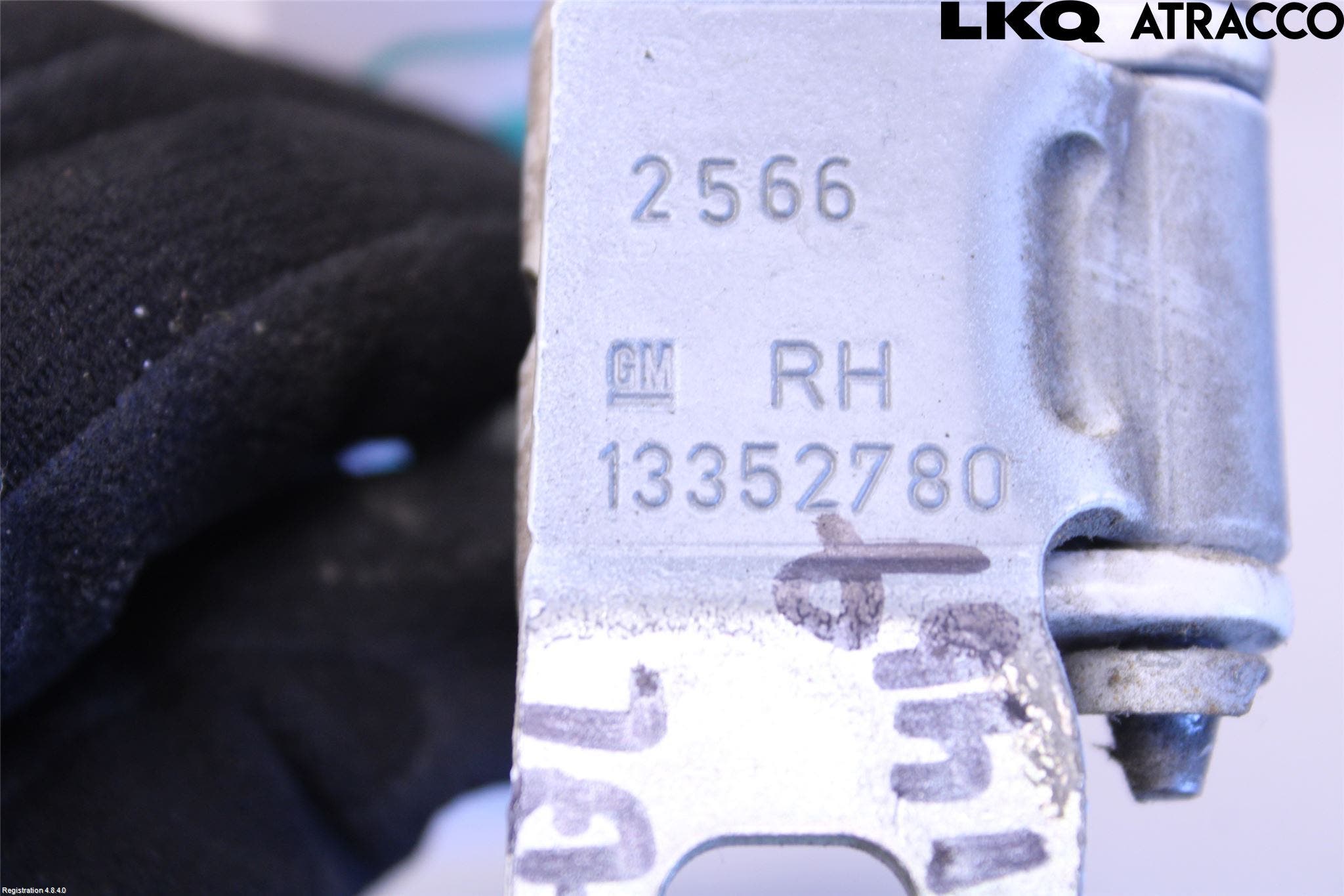 Opel ADAM 13-20 Bakluckegångjärn Hö