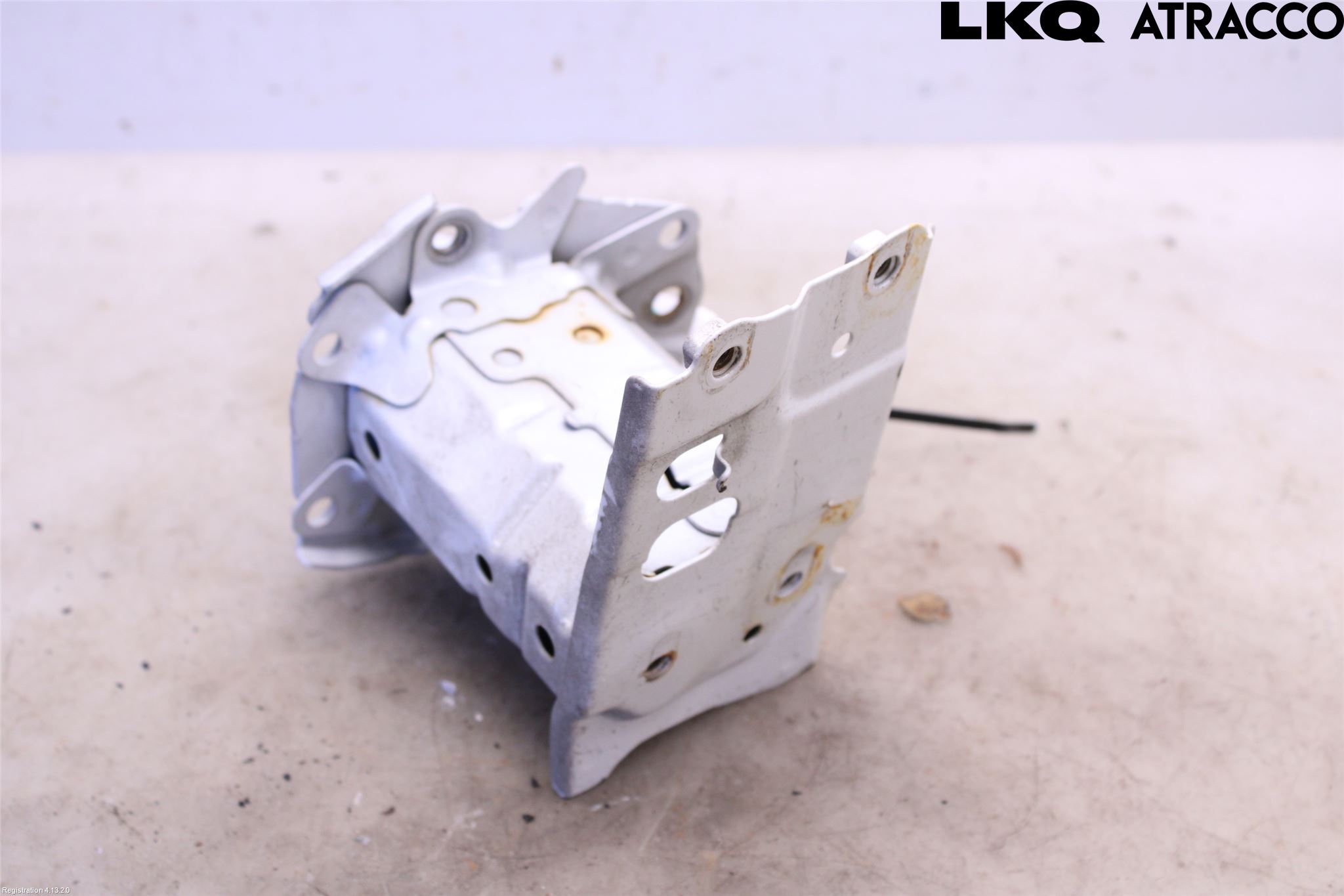 Toyota AURIS 13-19 Stötfångarbärjärn Bak
