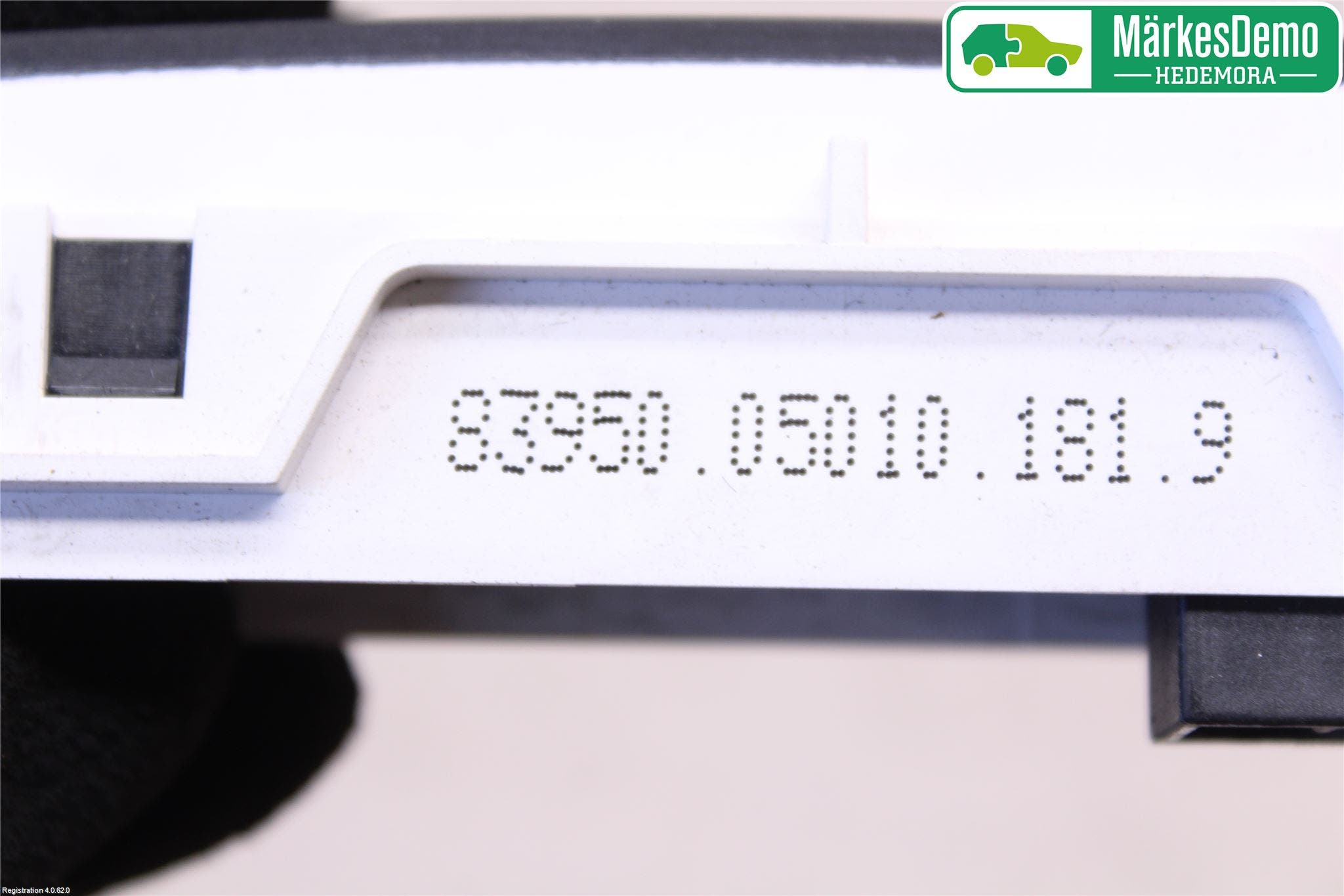 Toyota AVENSIS 09-15 Kontrolldisplay