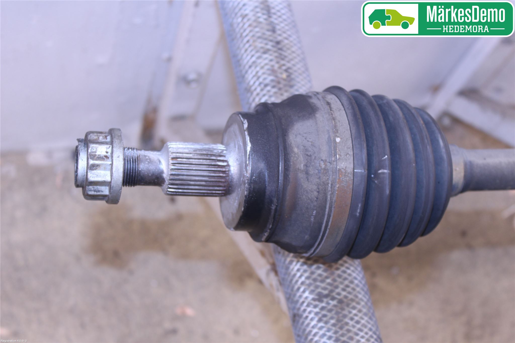 Mercedes-Benz MB ML/GLE-KLASS (W166) 12-18 Drivaxel Fram Höger