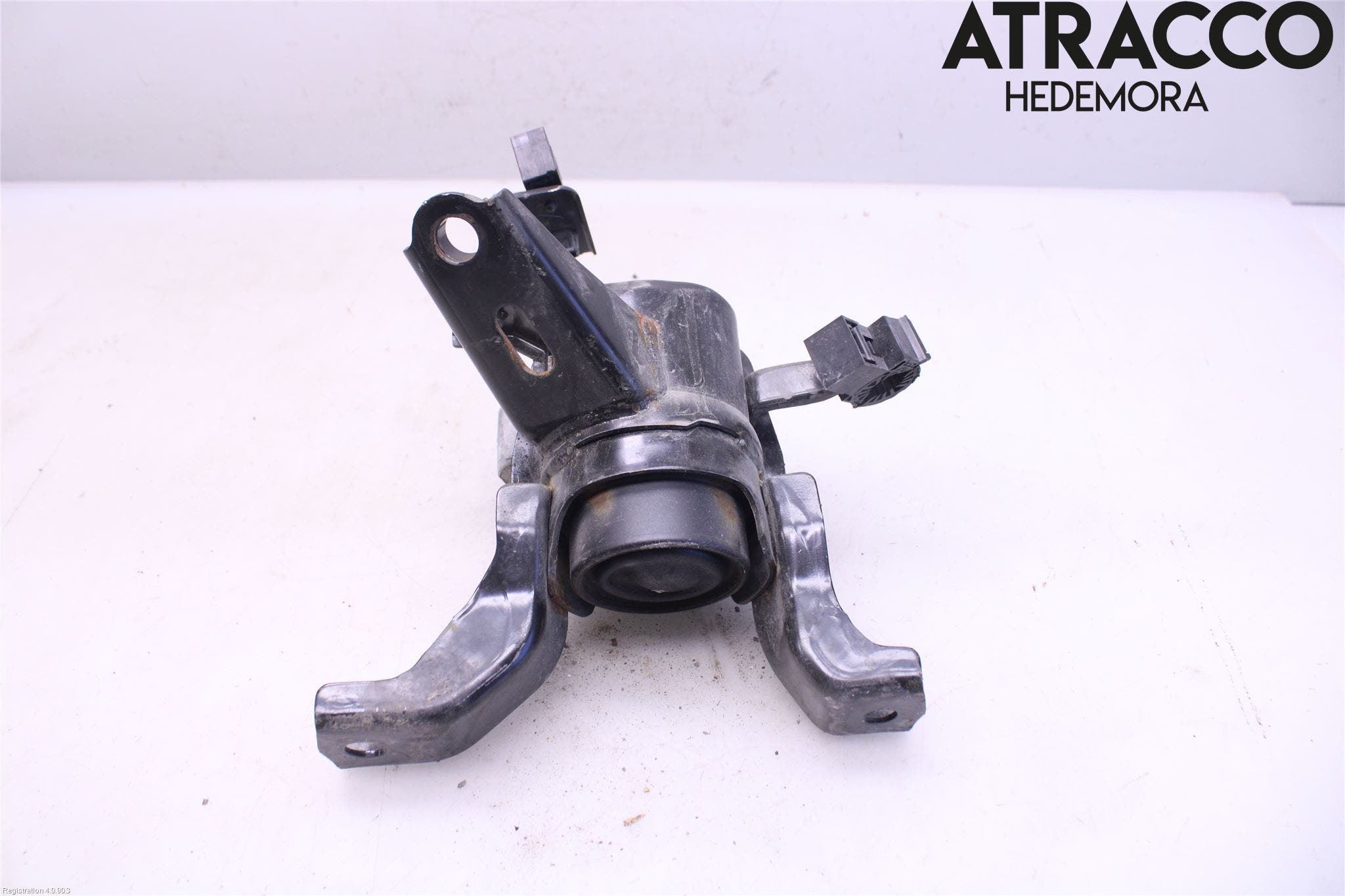 Toyota AURIS 13-19 Motorfäste