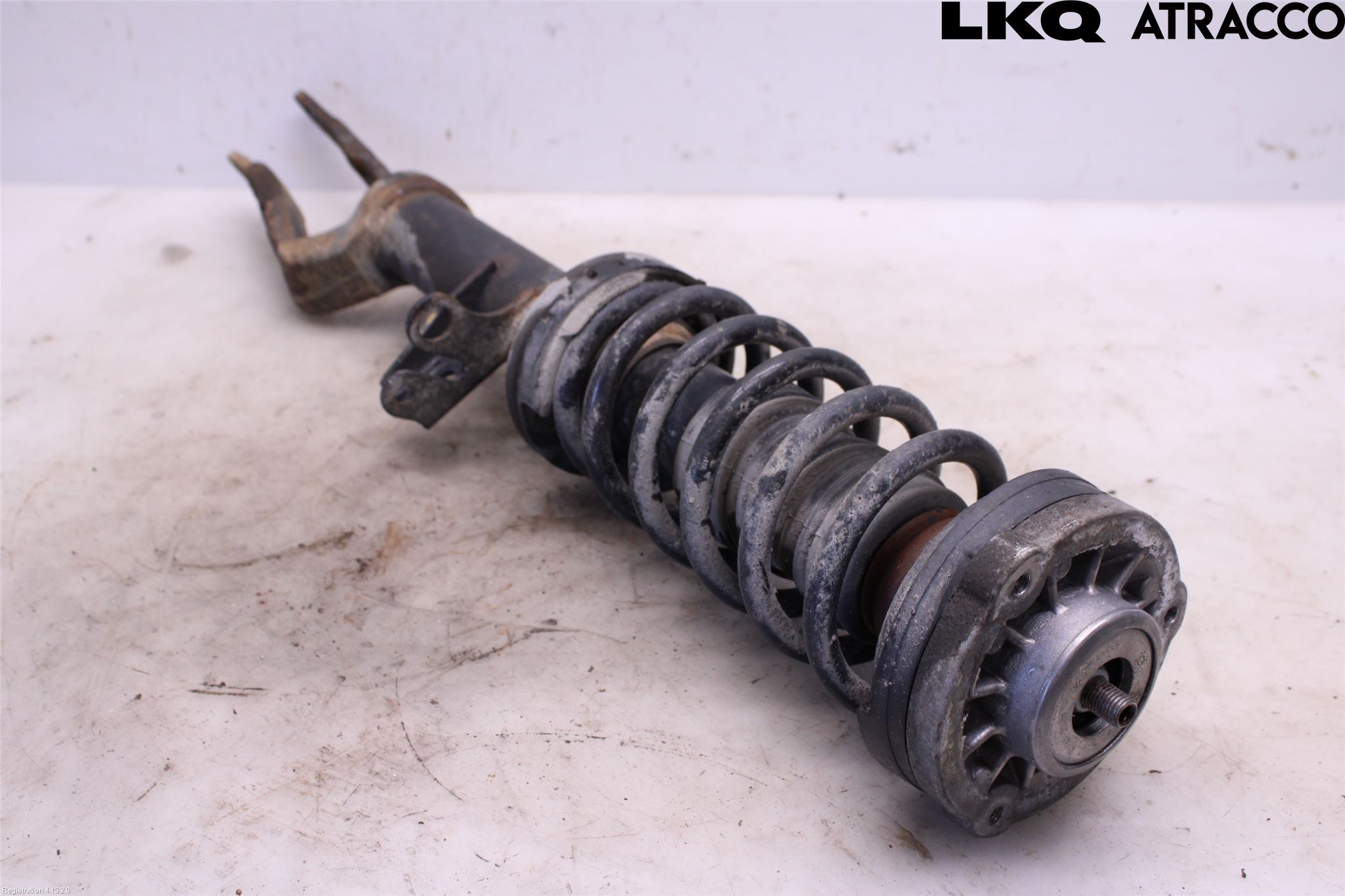 BMW 5 F10/F11/F18 09-17 Fjäderben Fram Höger