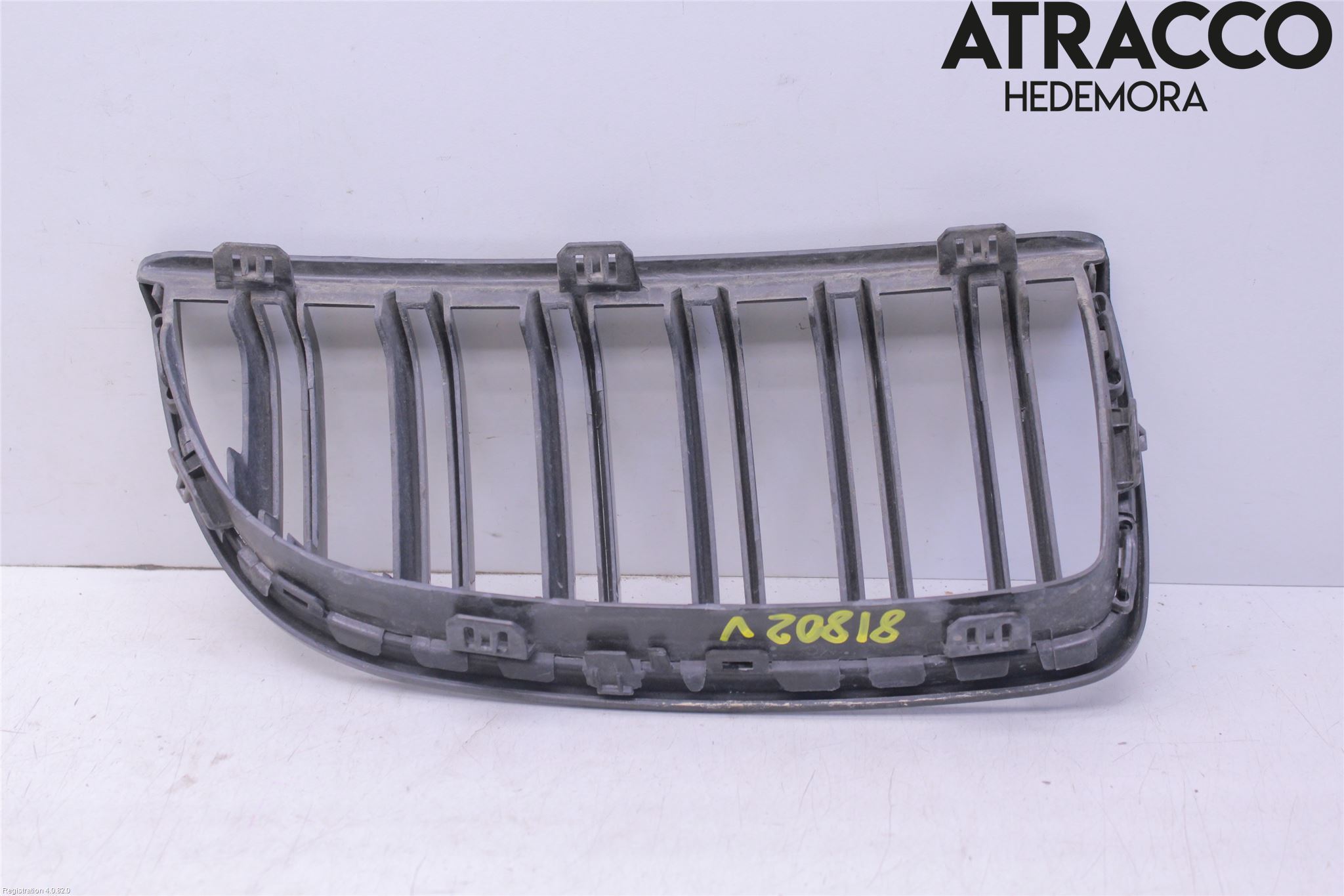 BMW 3 E90/91 SED/TOU 05-12 Grilldel Vänster