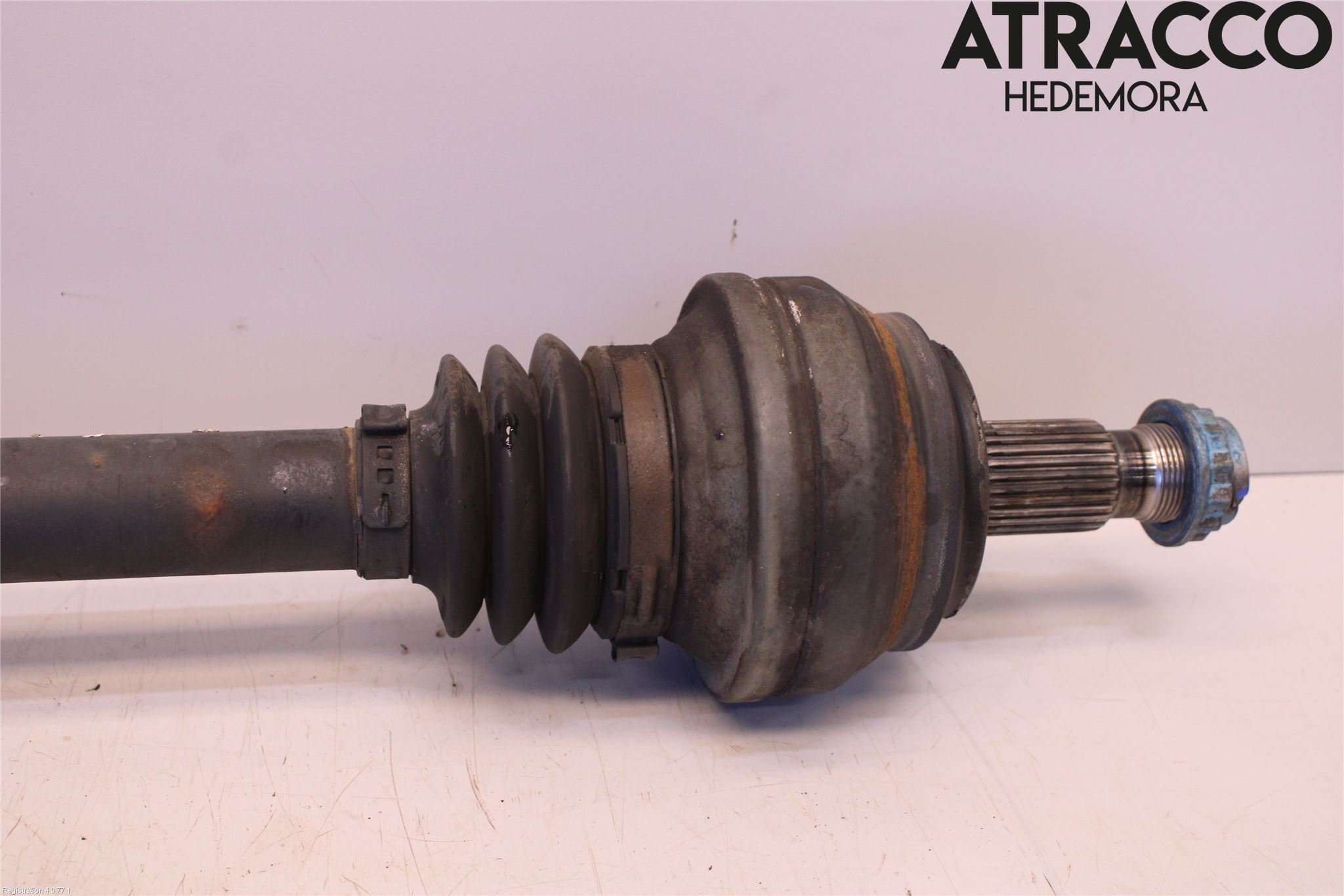 Mercedes-Benz MB C-KLASS (W205) 14-21 Drivaxel Bak Vänster