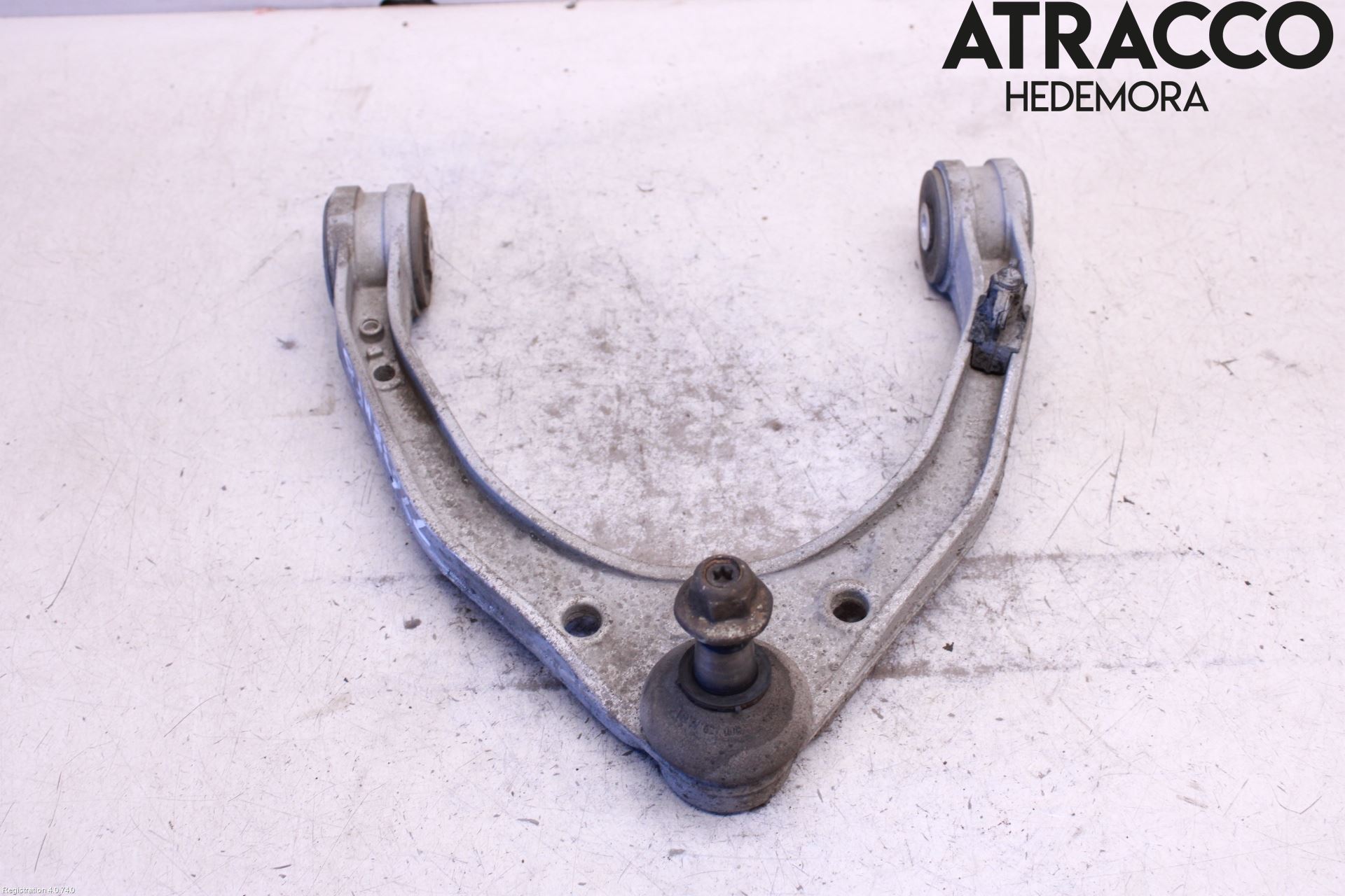 Porsche CAYENNE 03- Bärarm Fram Övre Hö