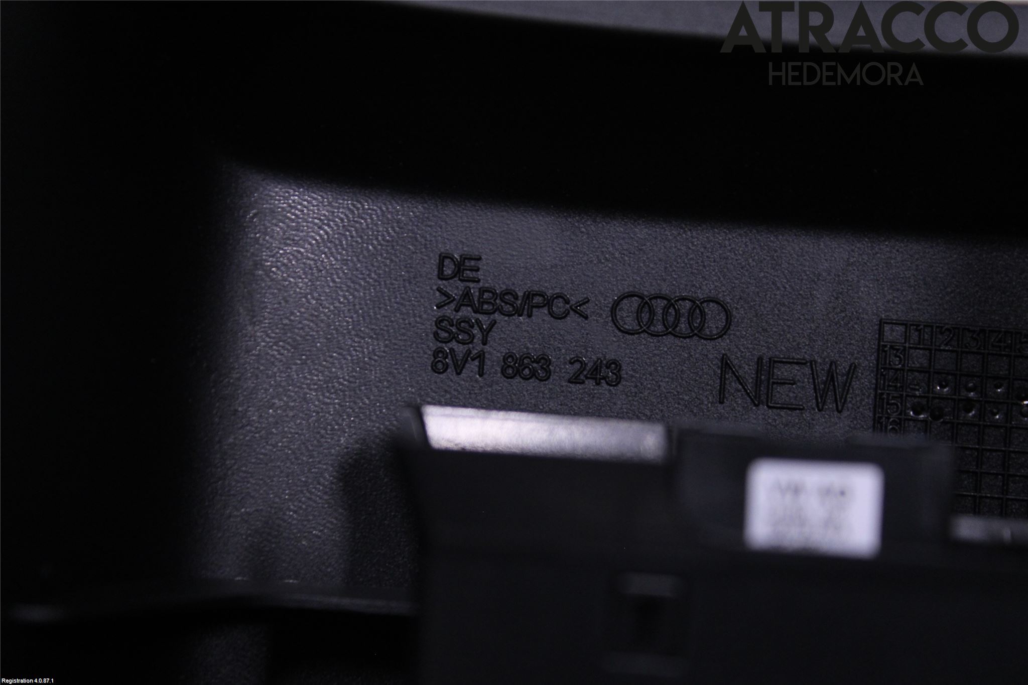 Audi A3/S3 8V 13-20 Inr Tunnelfack