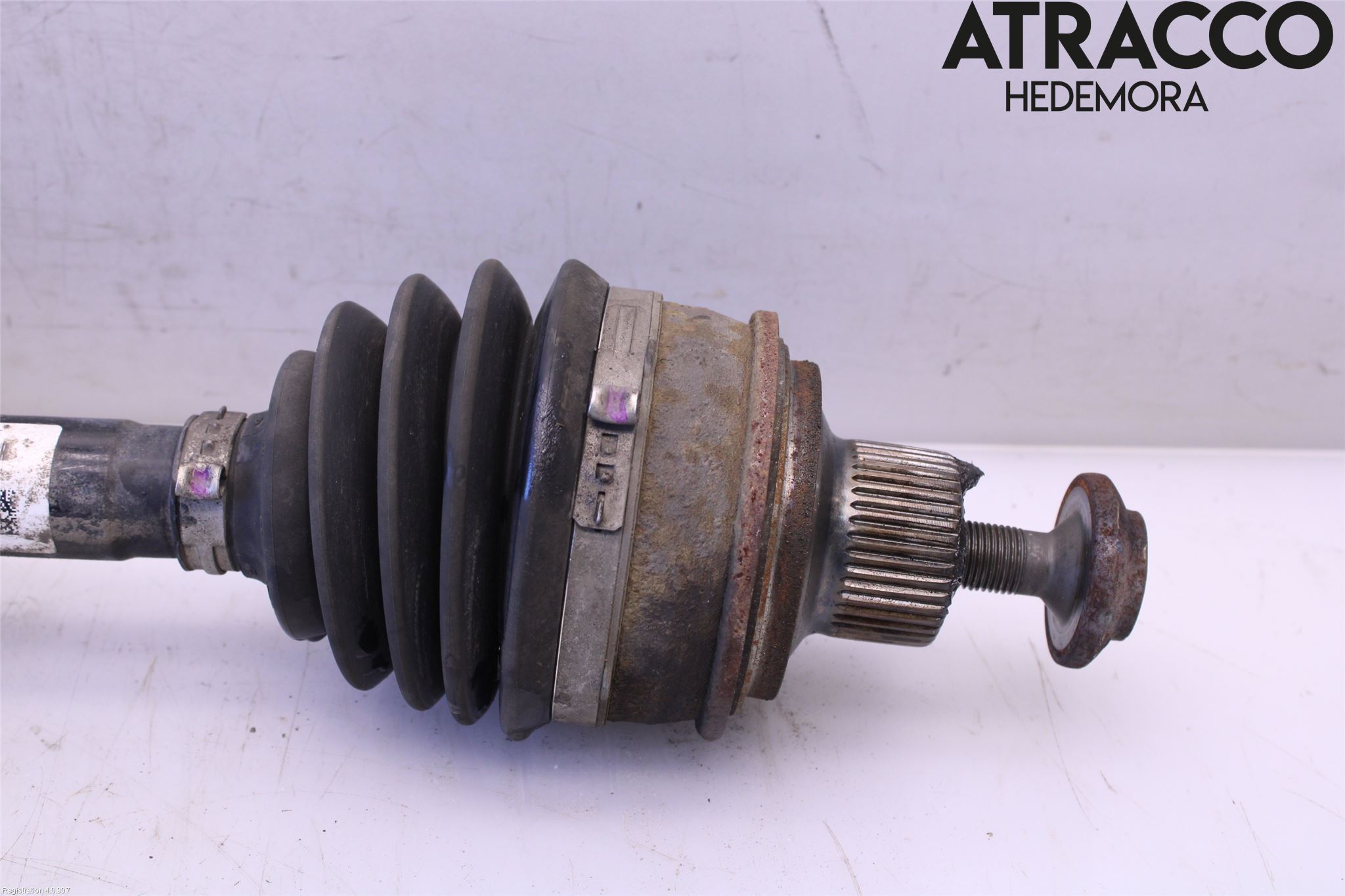 Audi A4 ALLROAD 17- Drivaxel Fram Vänster