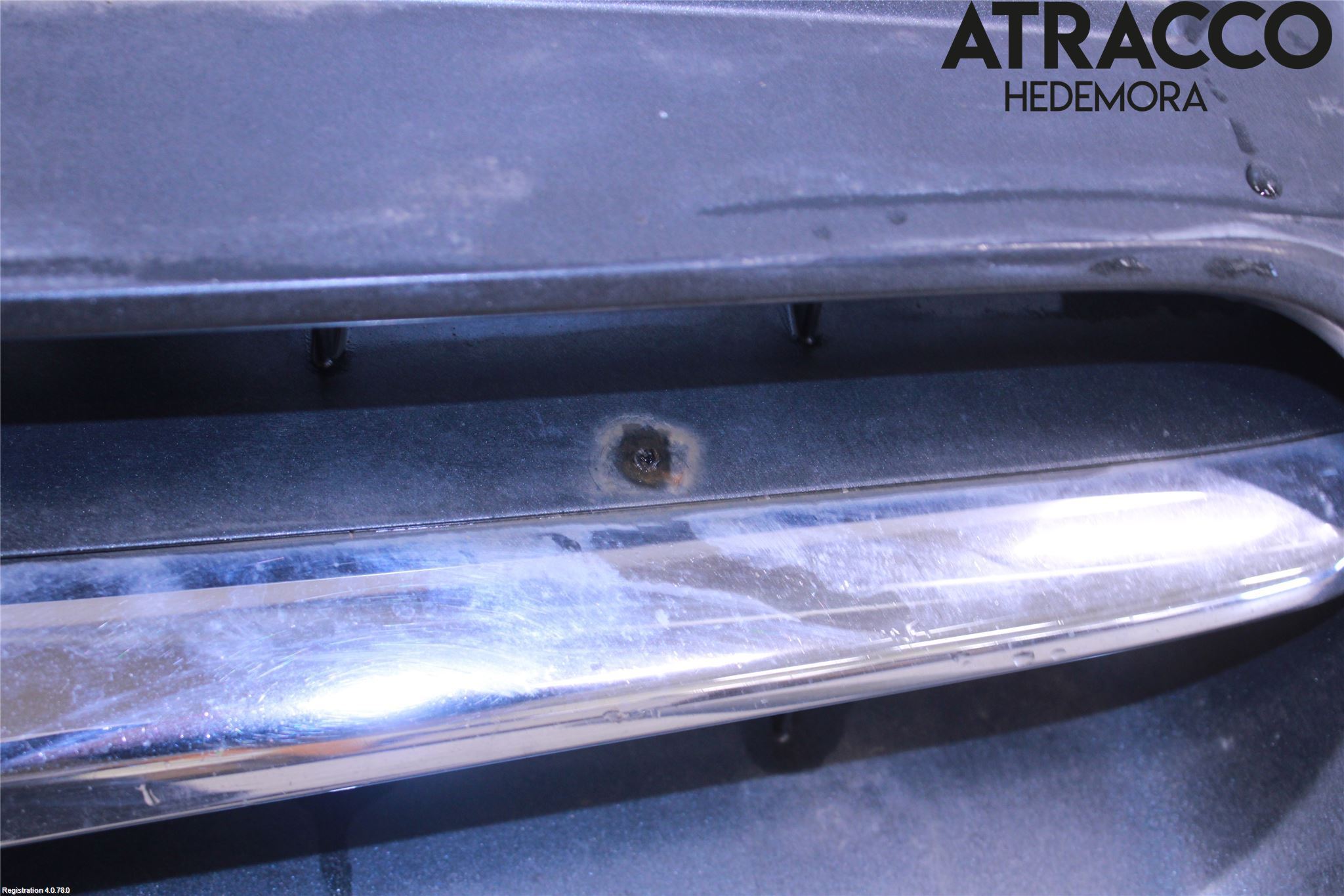 Subaru LEGACY    04-06 Grill-Galler
