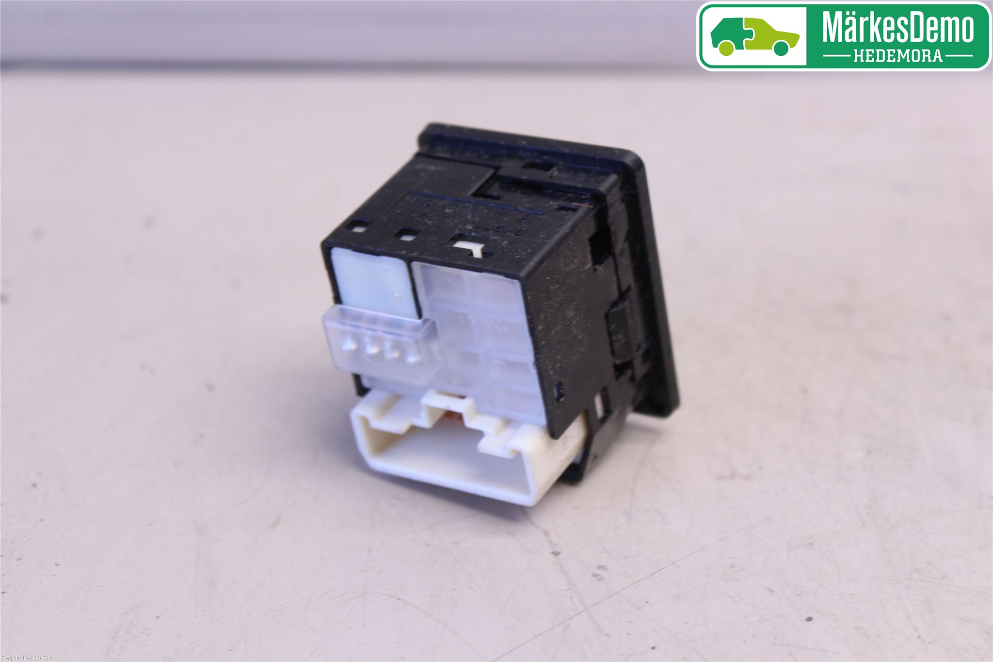 Toyota RAV 4 06-12 Strömställare Spegel