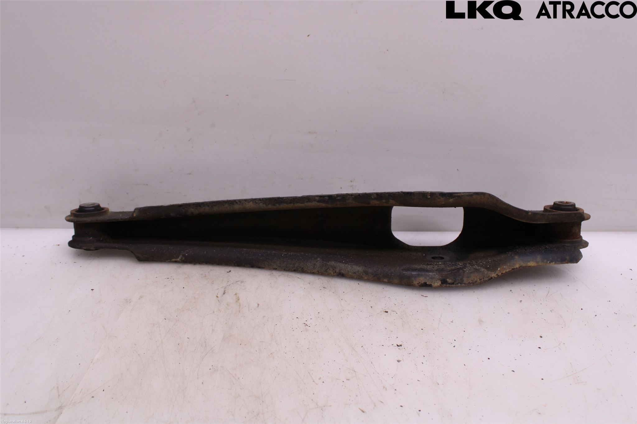 Mitsubishi OUTLANDER 13-21 Bärarm Bak Höger