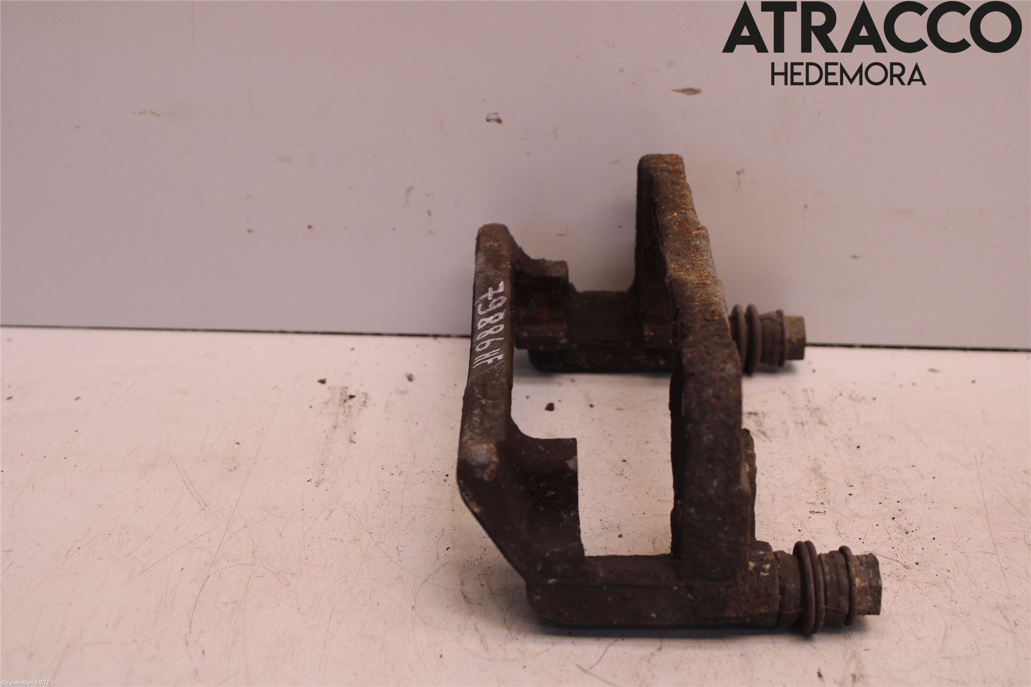 Suzuki SPLASH Bromsokshållare