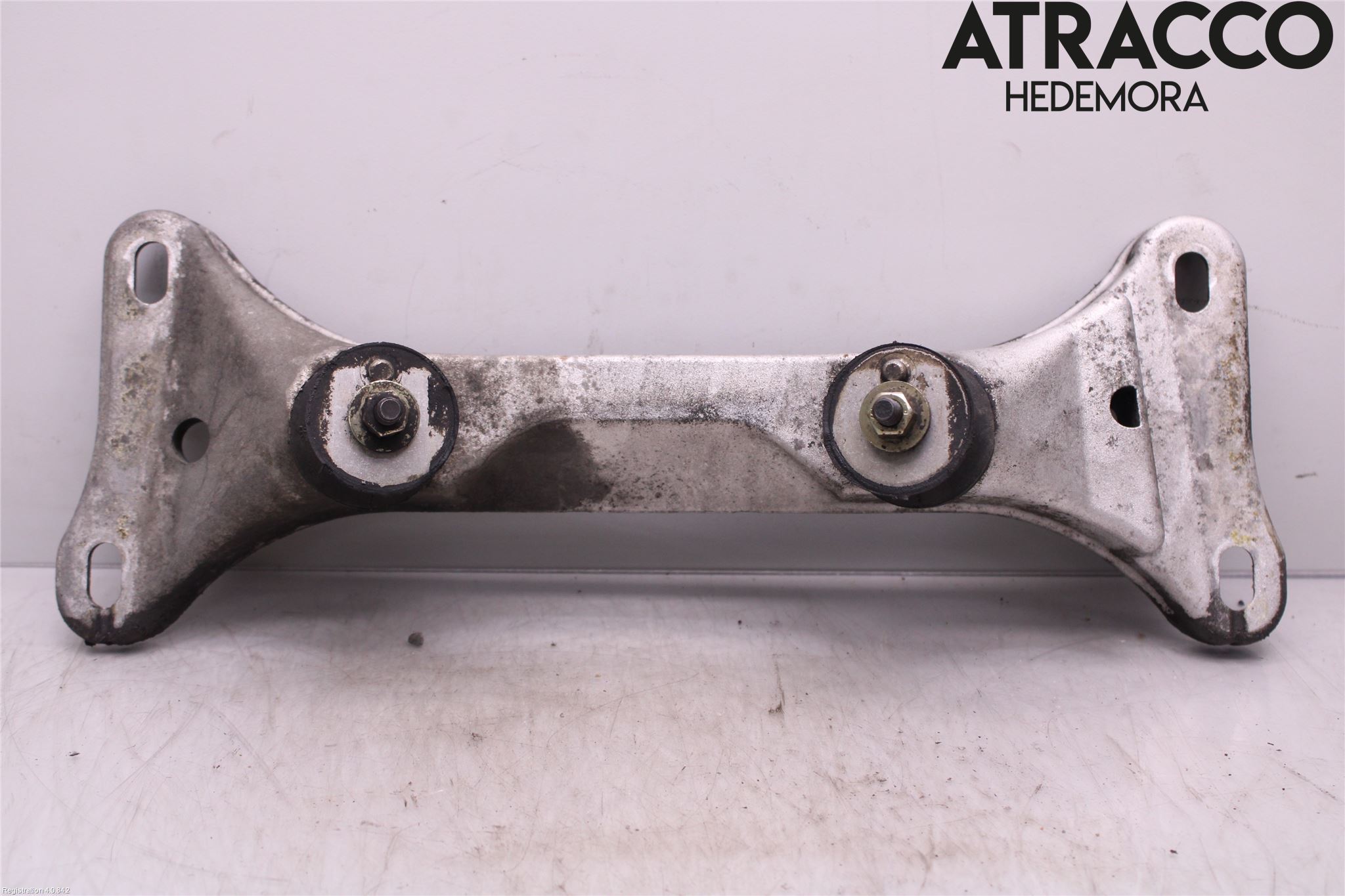 BMW 3 E46      98-05 Växellådsbalk