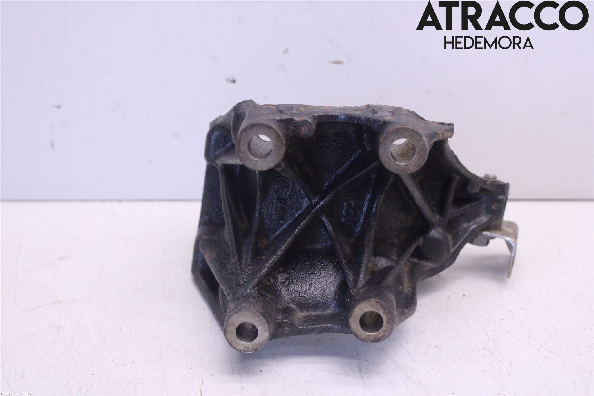 Audi A4/S4 B9 16-19 Motorfäste