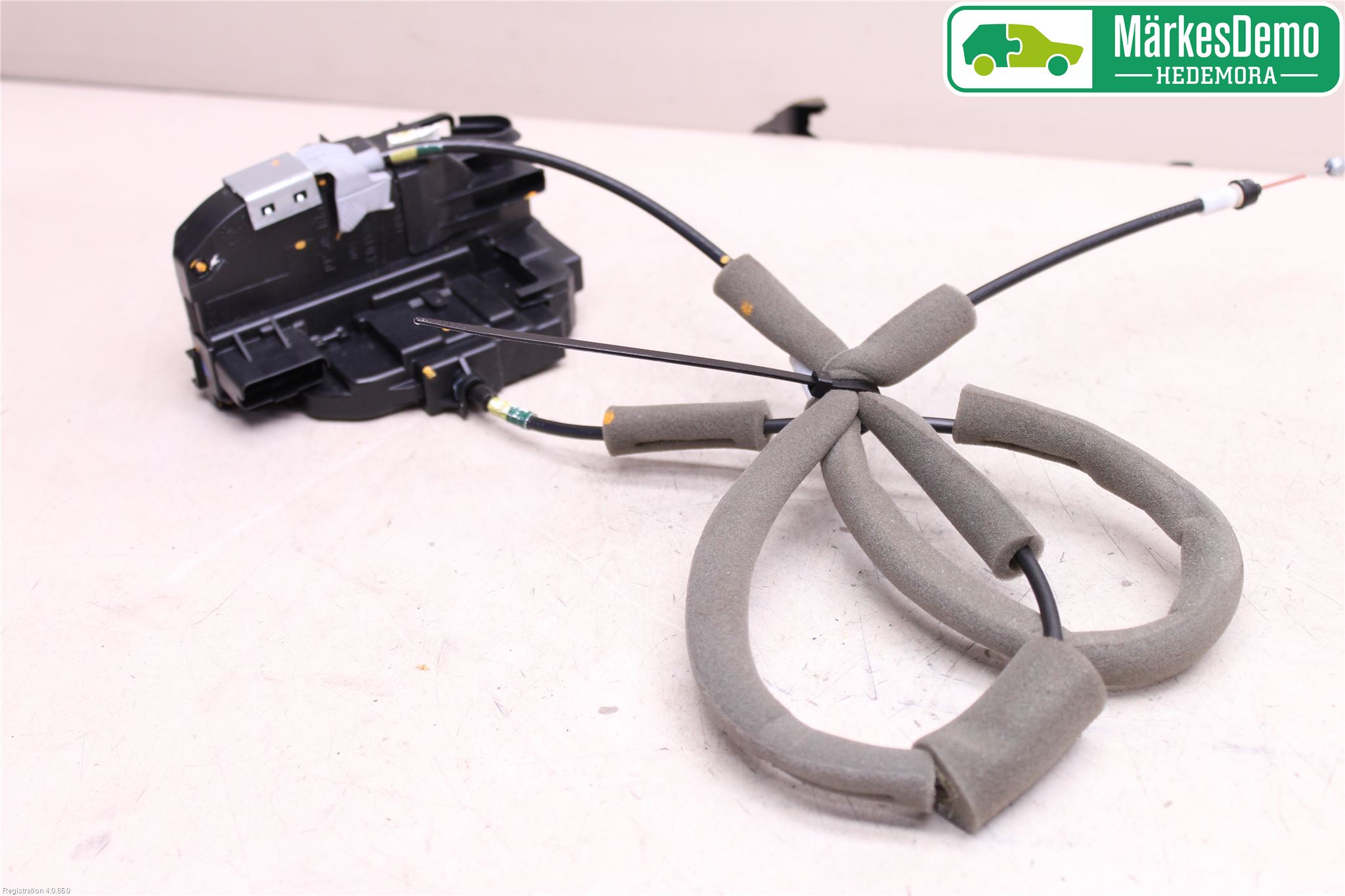 Nissan PULSAR Låskista-Dörrlås