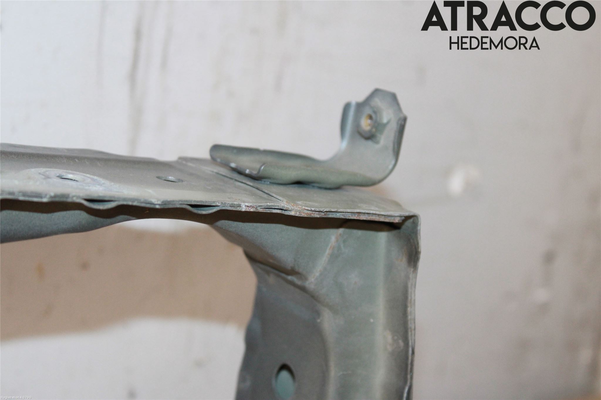 Toyota RAV4 13-18 Frontplåt Undre