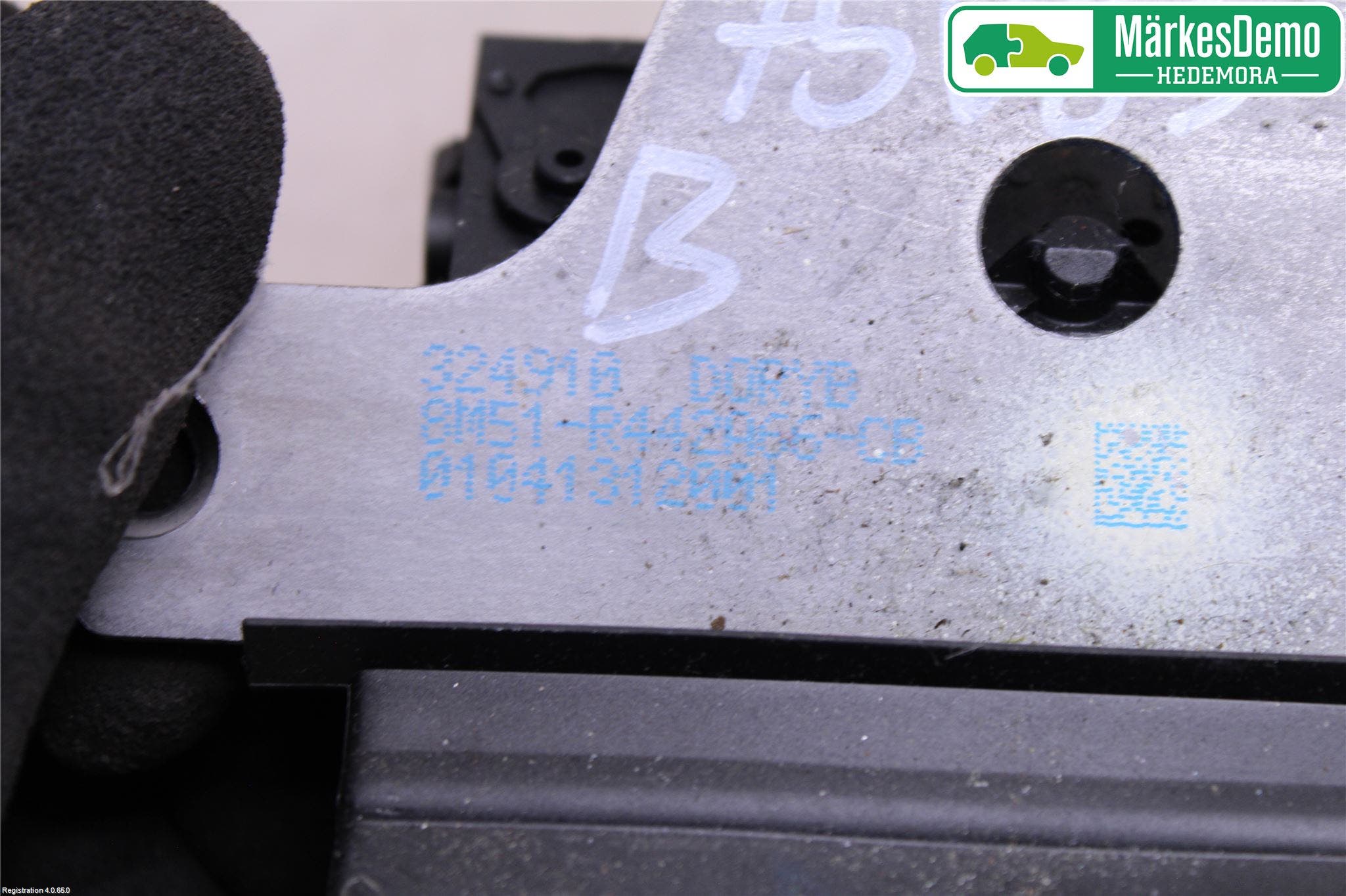 Ford FOCUS 08-11 Låskista Baklucka