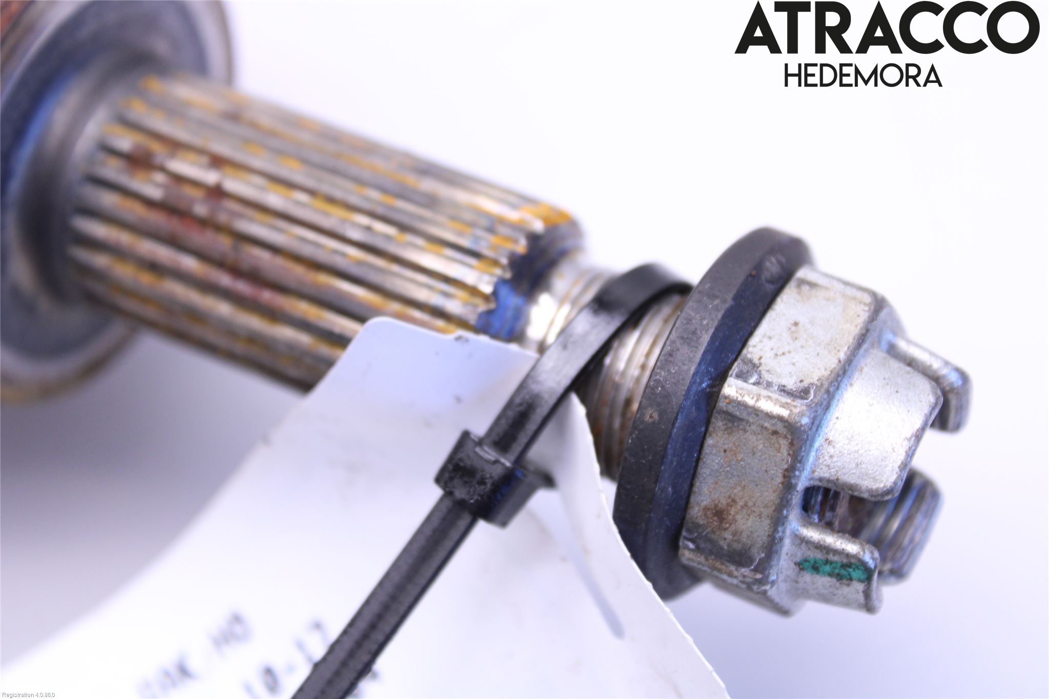 Dacia DUSTER 10-17 Drivaxel Bak Höger