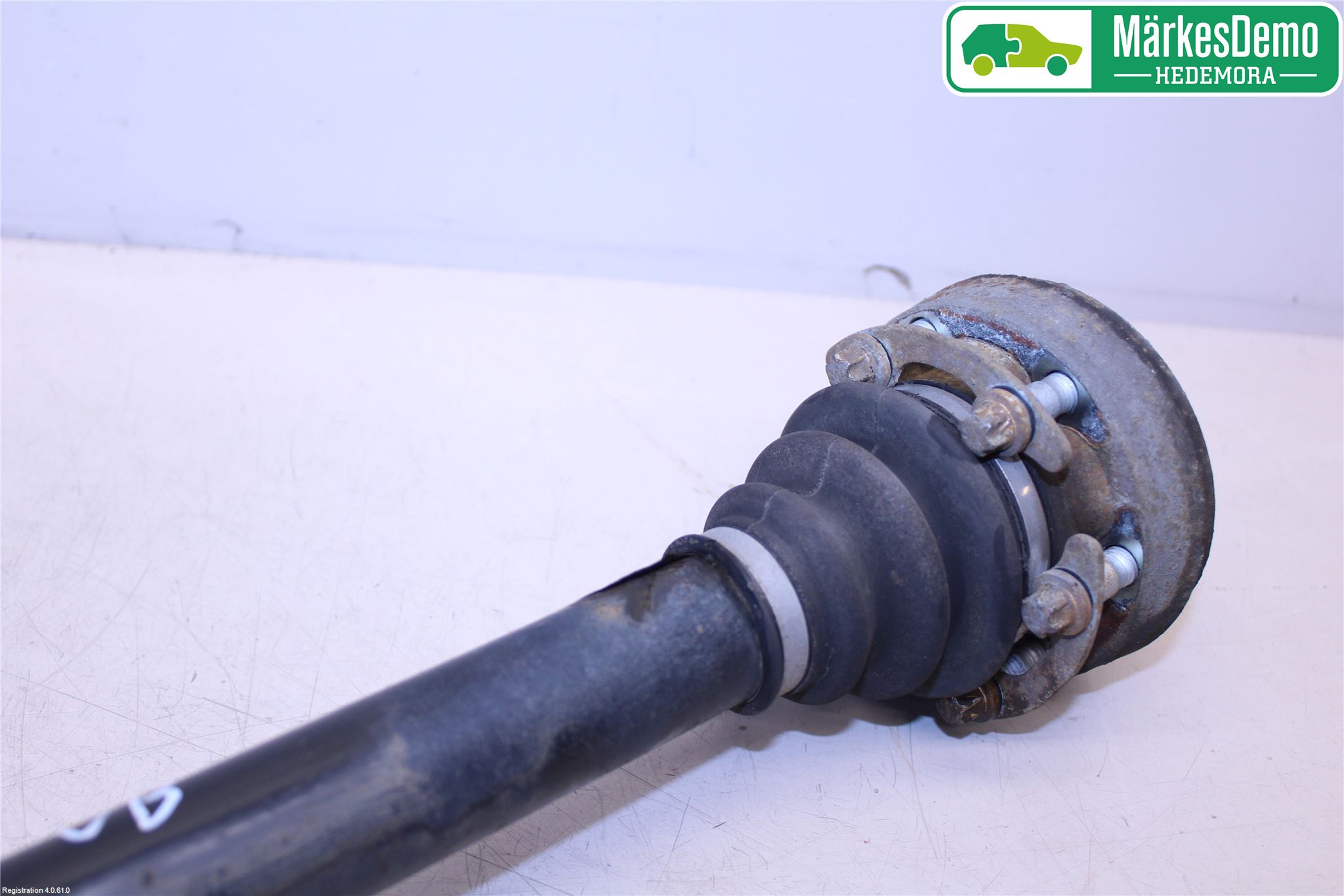 BMW X6 E71/E72   08-14 Drivaxel Bak Vänster