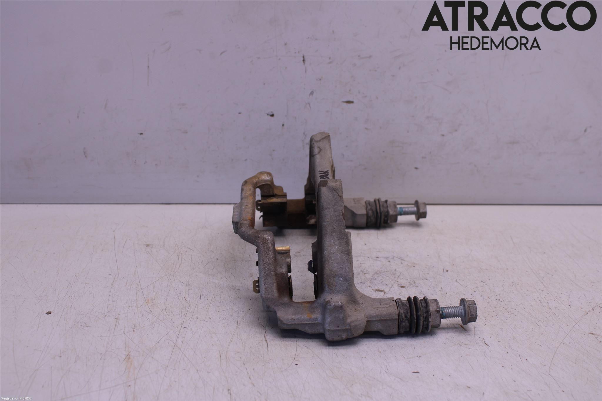 Toyota COROLLA 19- Bromsokshållare