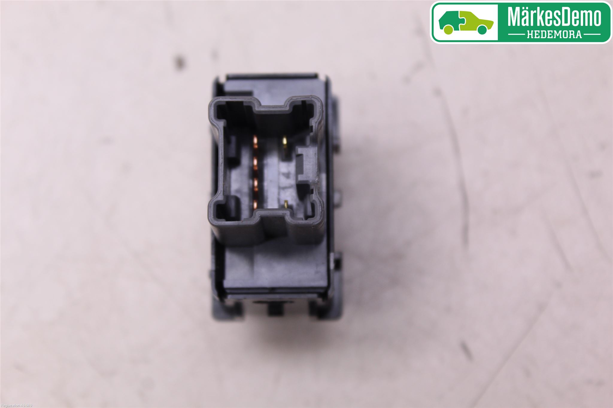 Nissan NAVARA 05-16 Strömställare Stolvärme