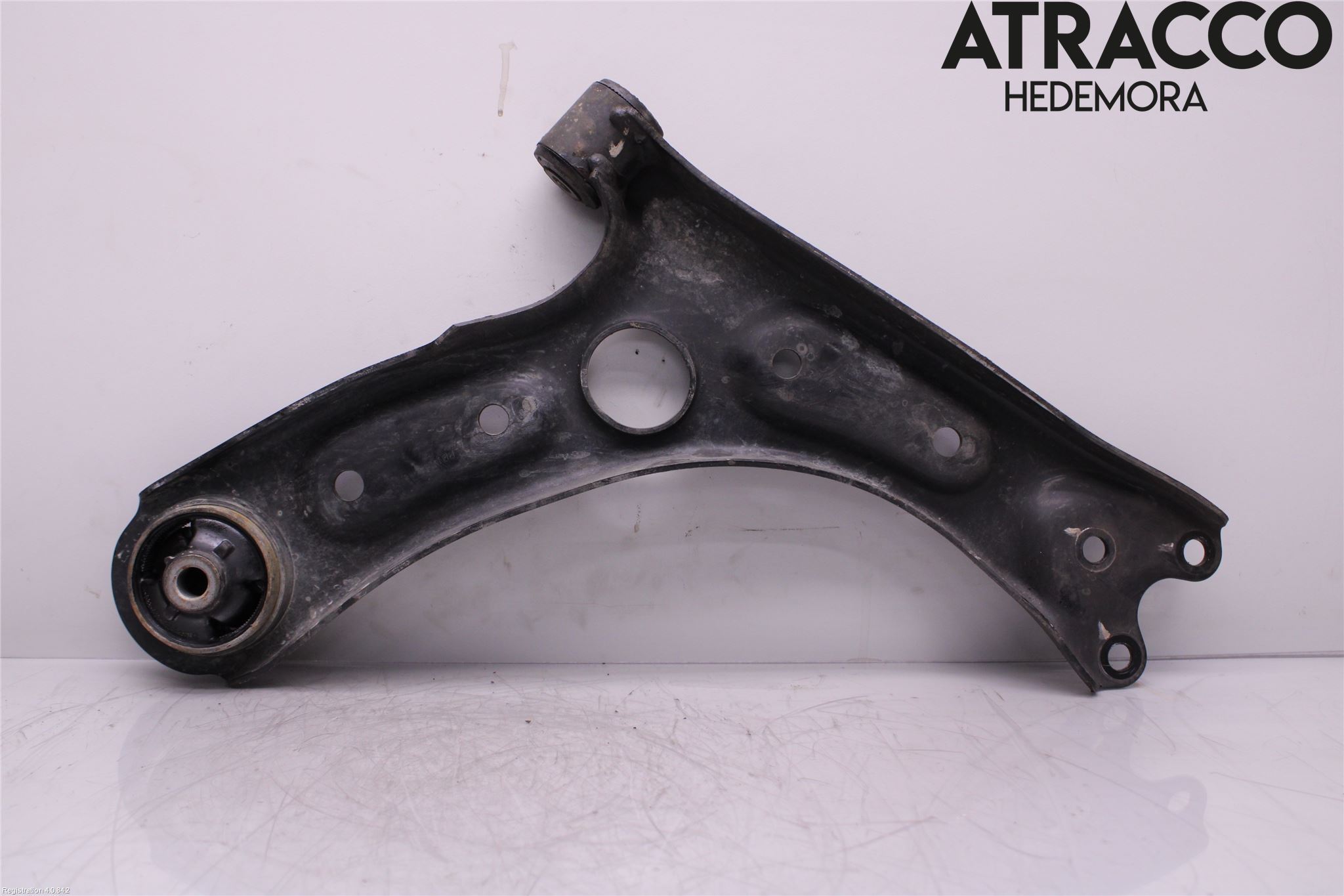 Kia CEED/CEED SW 19- Bärarm Fram Undre Vä