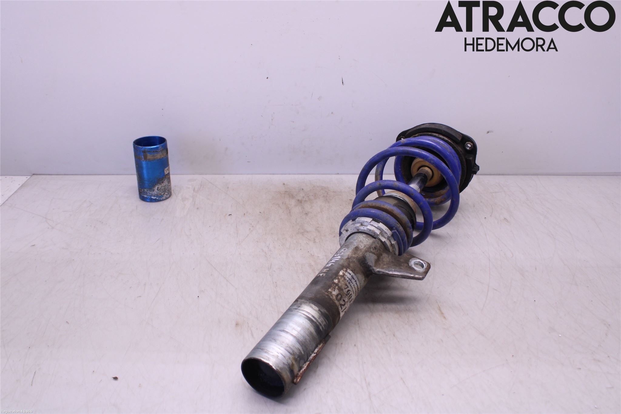 Volkswagen VW SCIROCCO 09-17 Fjäderben Fram Höger
