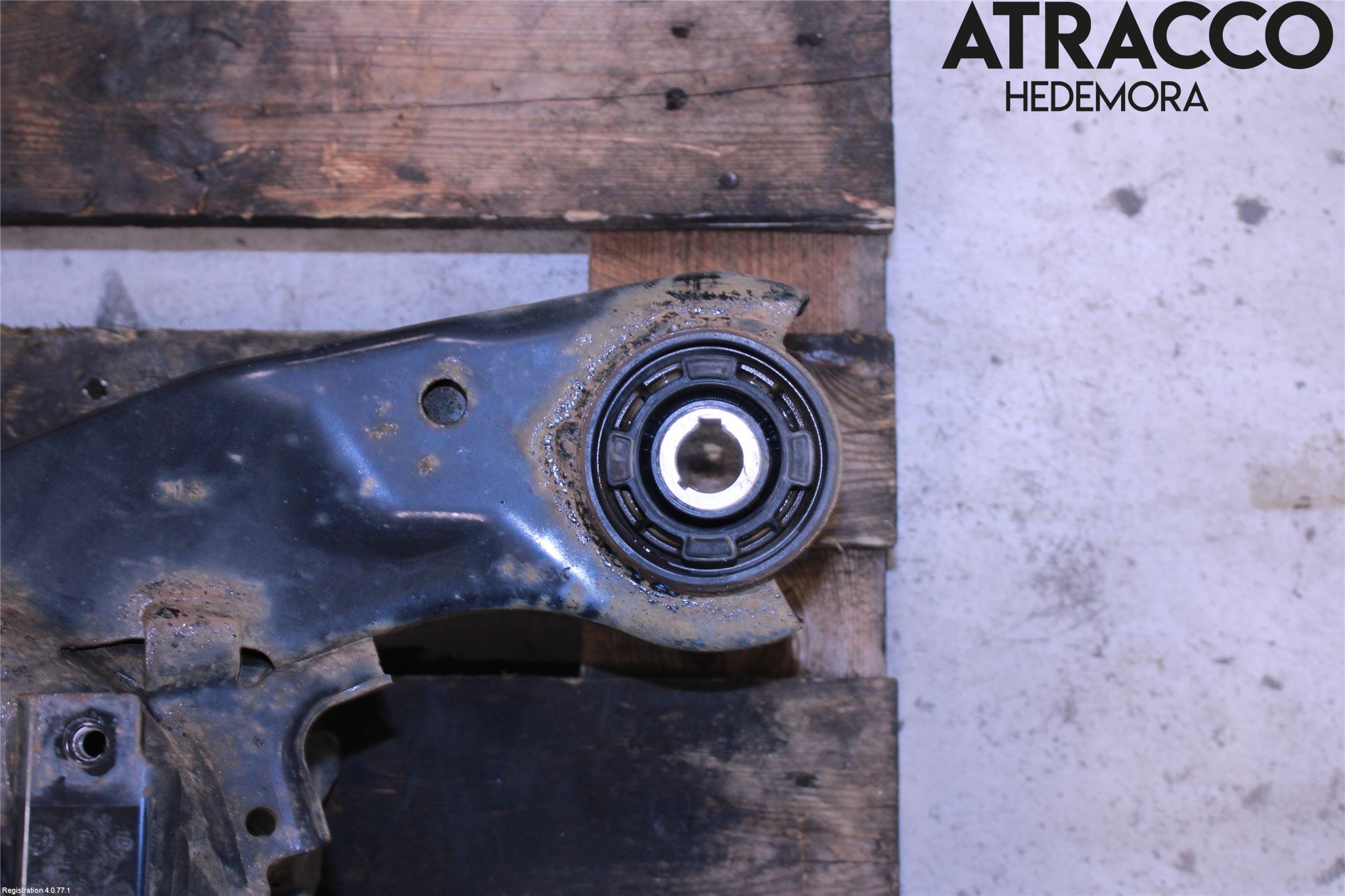 Jaguar XE (X760) 15-24 Bakaxelbalk