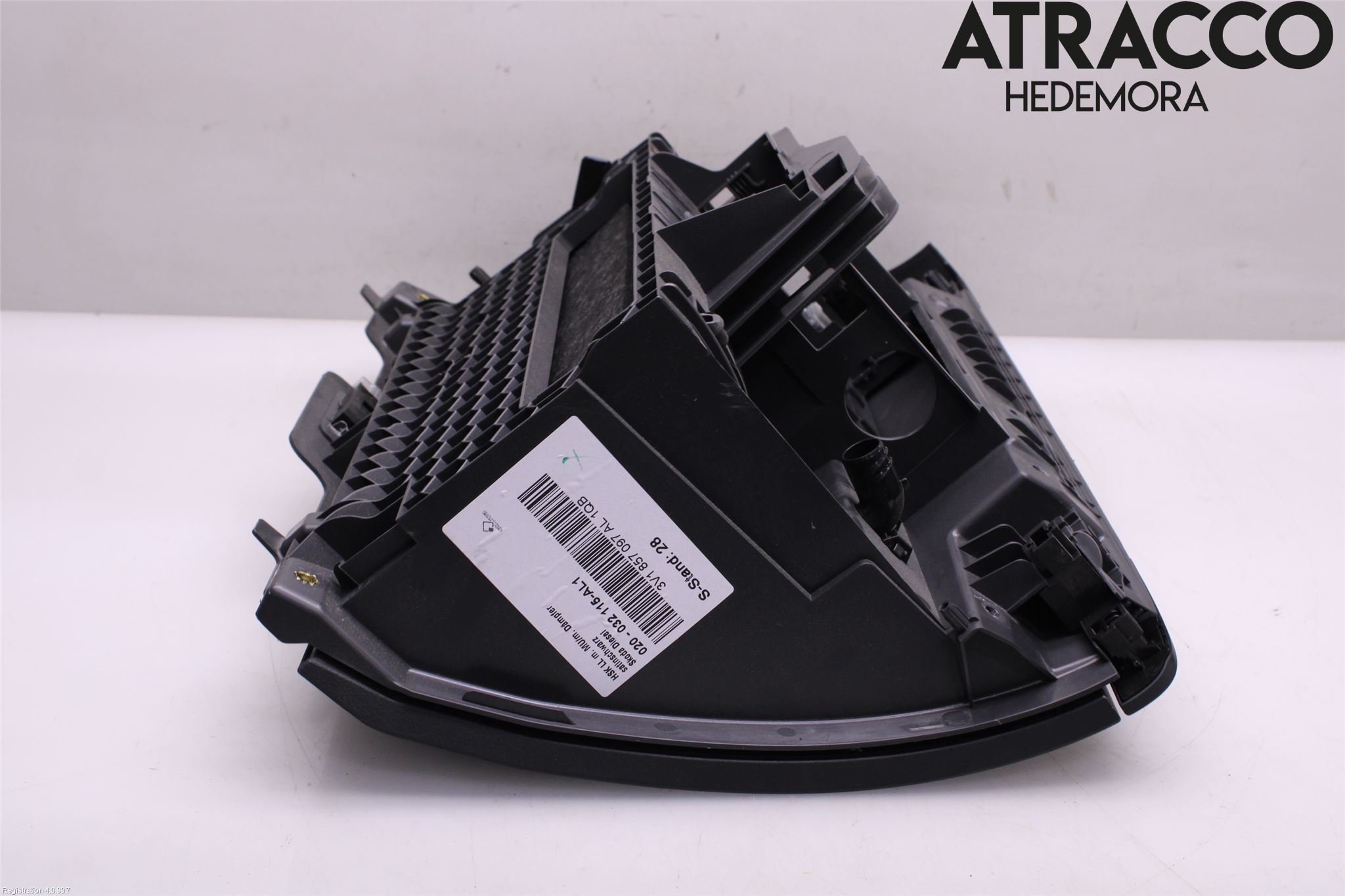 Skoda SUPERB 16-24 Handskfack