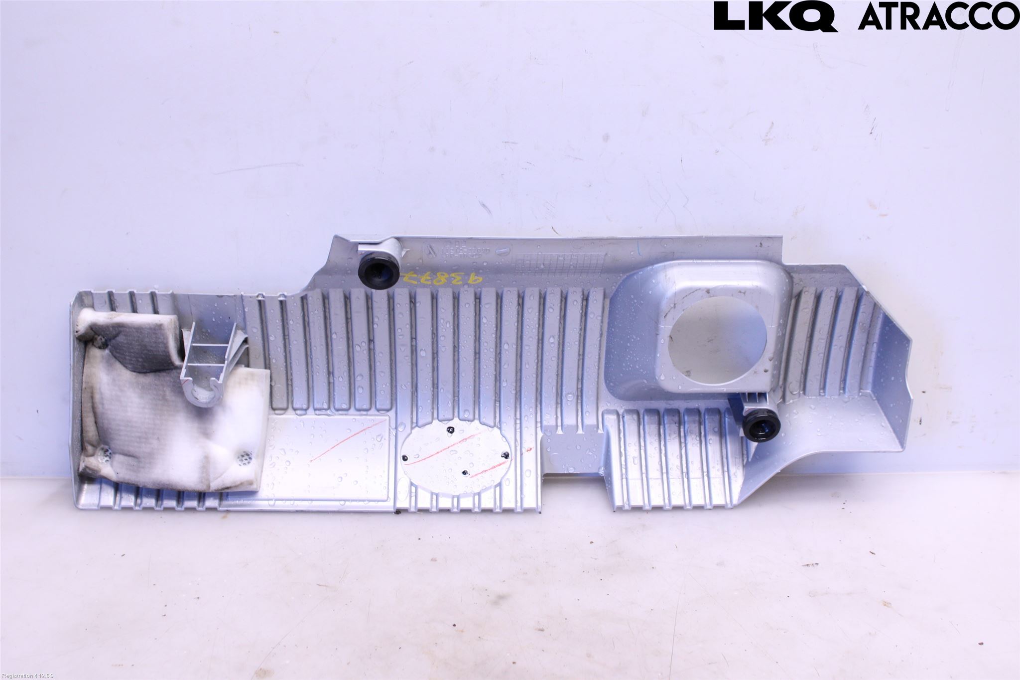 Toyota AURIS 13-19 Motorkåpa