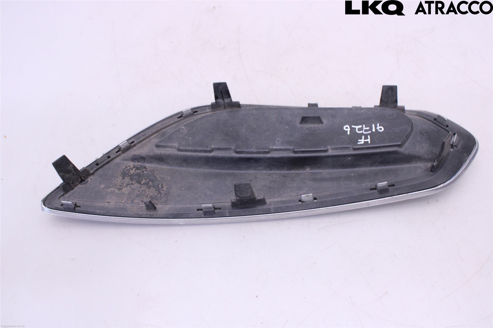 Volvo V60 11-13 Dimljussarg Fram