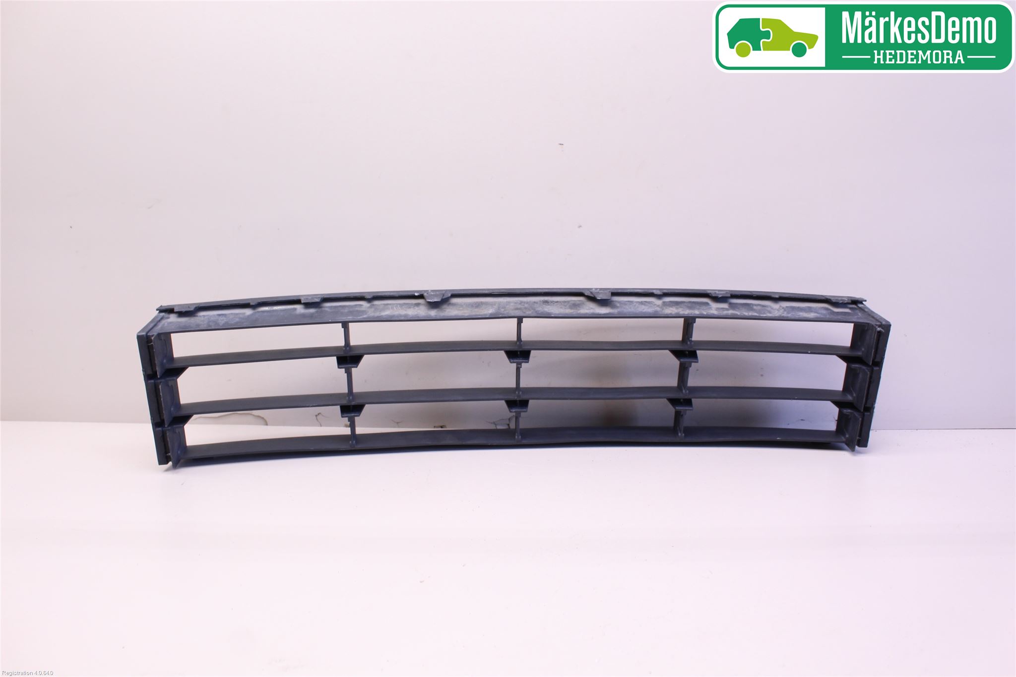 Nissan NAVARA 05-16 Grill-Galler