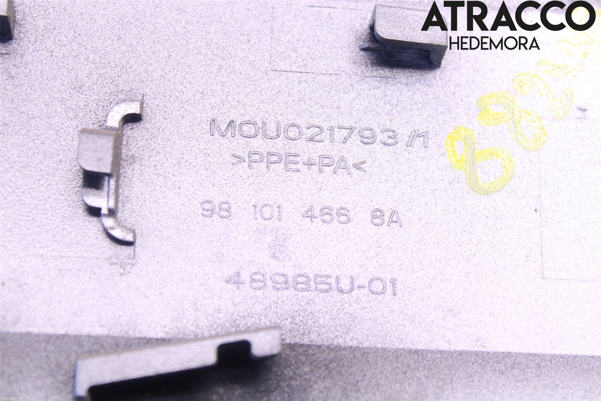 Peugeot 3008 17-24 Tanklucka