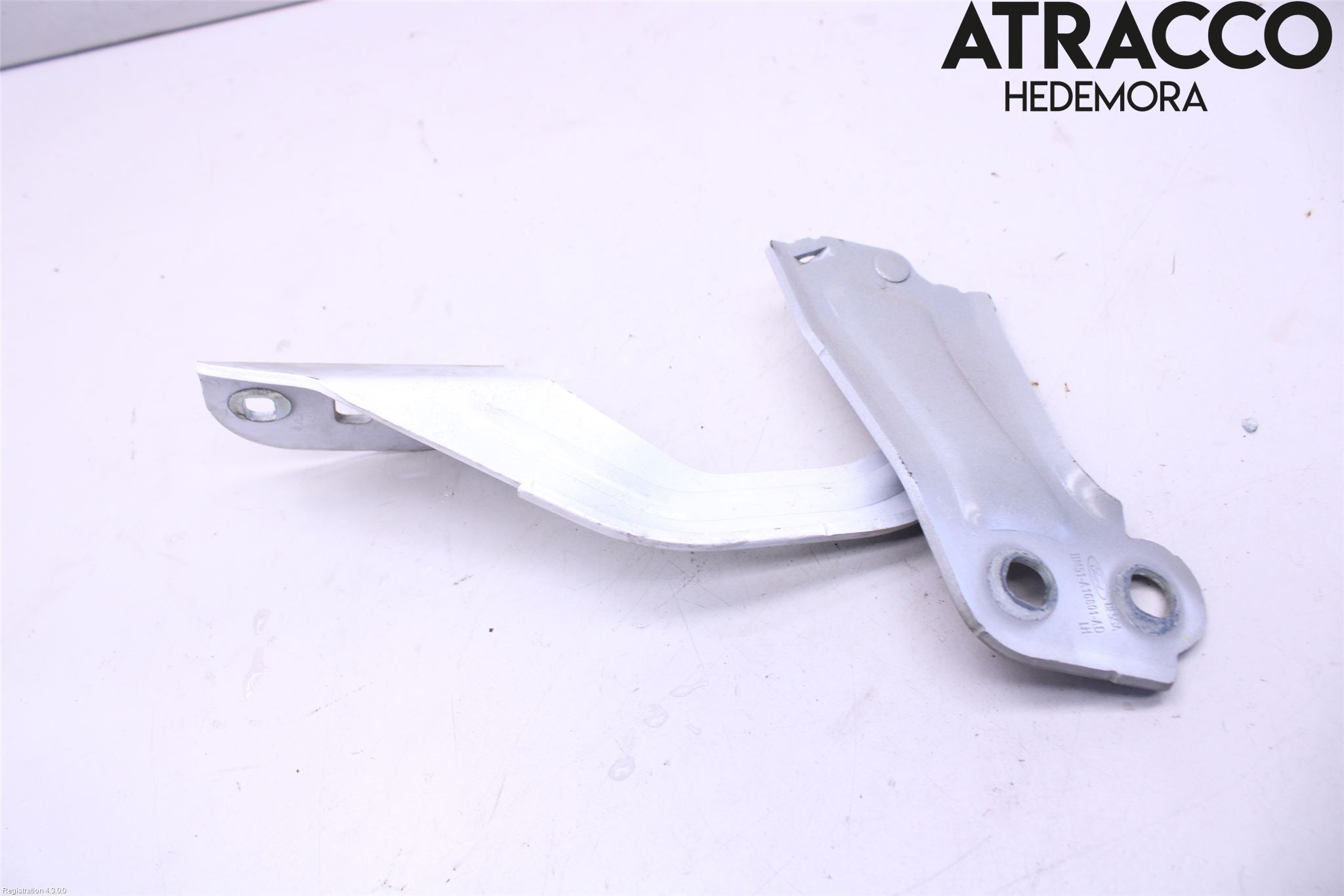 Ford FOCUS 15-18 Huvgångjärn