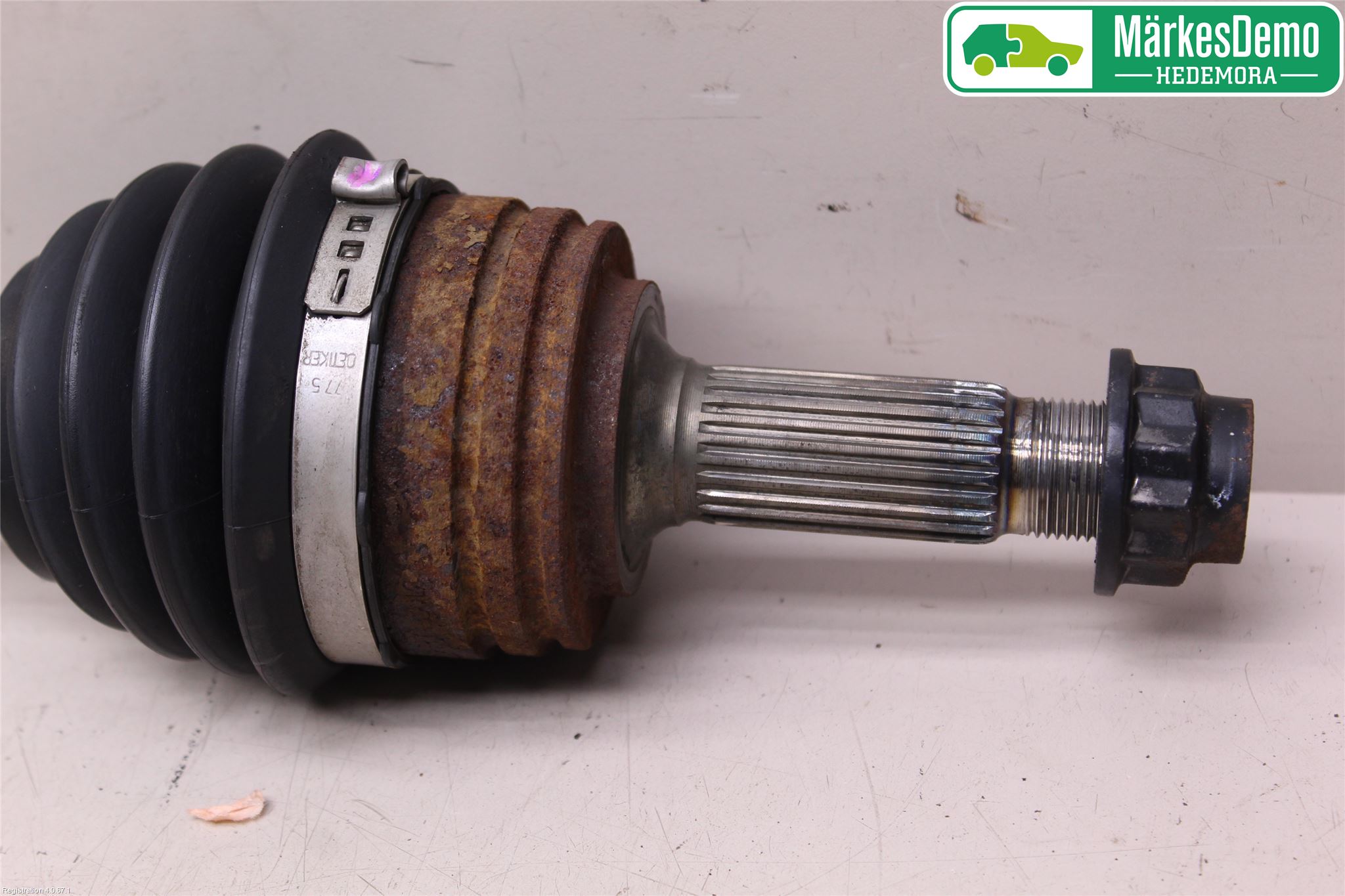 Toyota AYGO 15-21 Drivaxel Fram Vänster