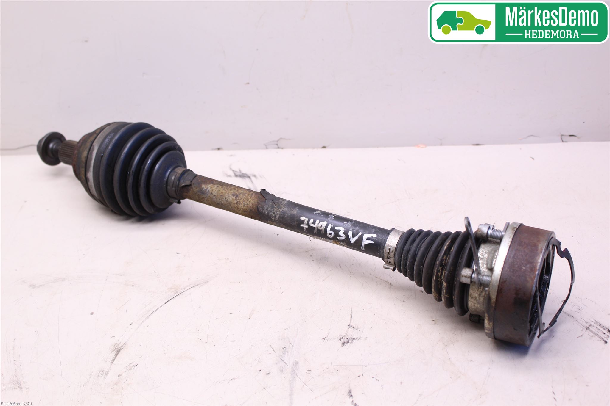 Volkswagen VW SCIROCCO 09-17 Drivaxel Fram Vänster