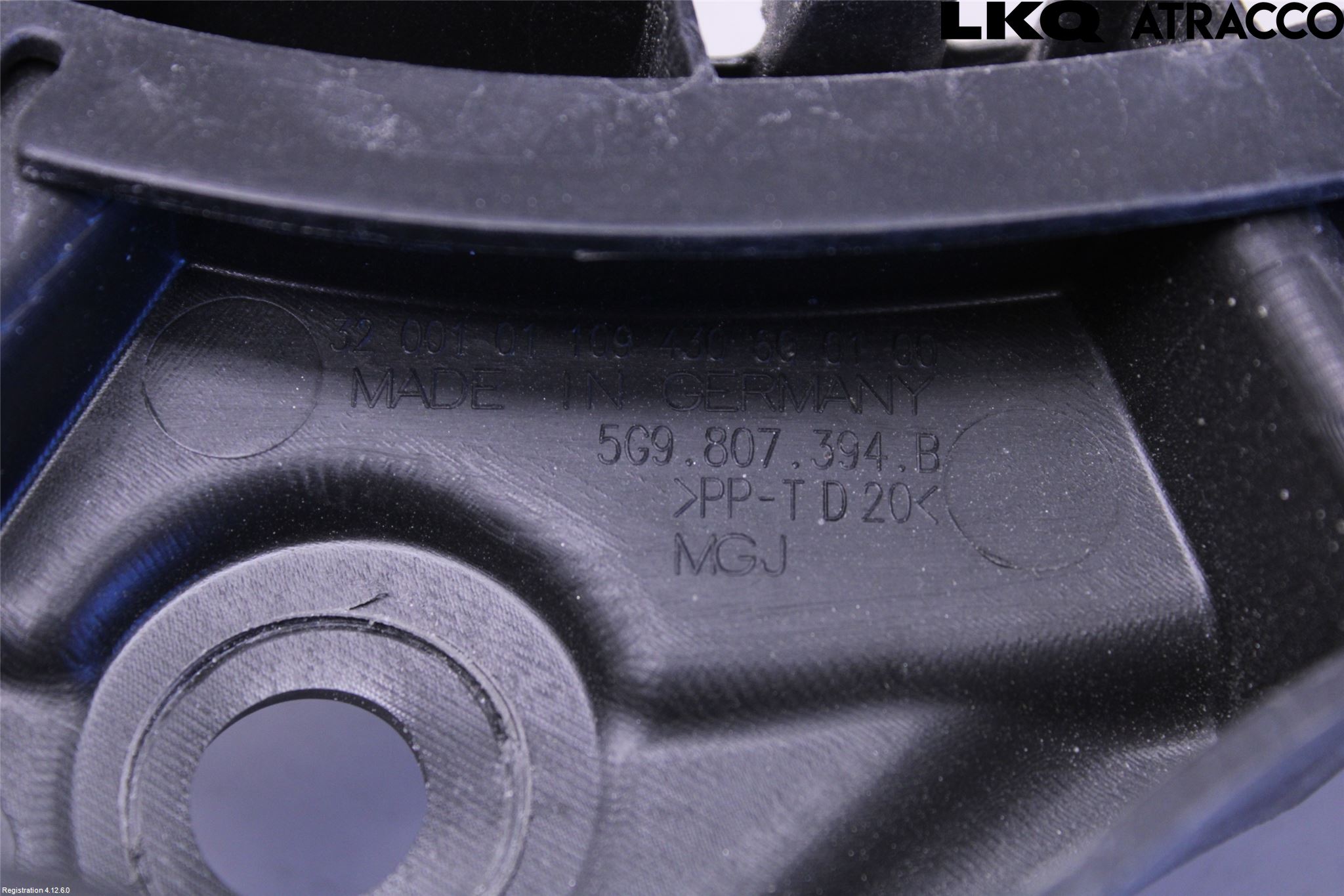 Volkswagen VW GOLF / E-GOLF VII 13-20 Stötfångarfäste Bak Hö