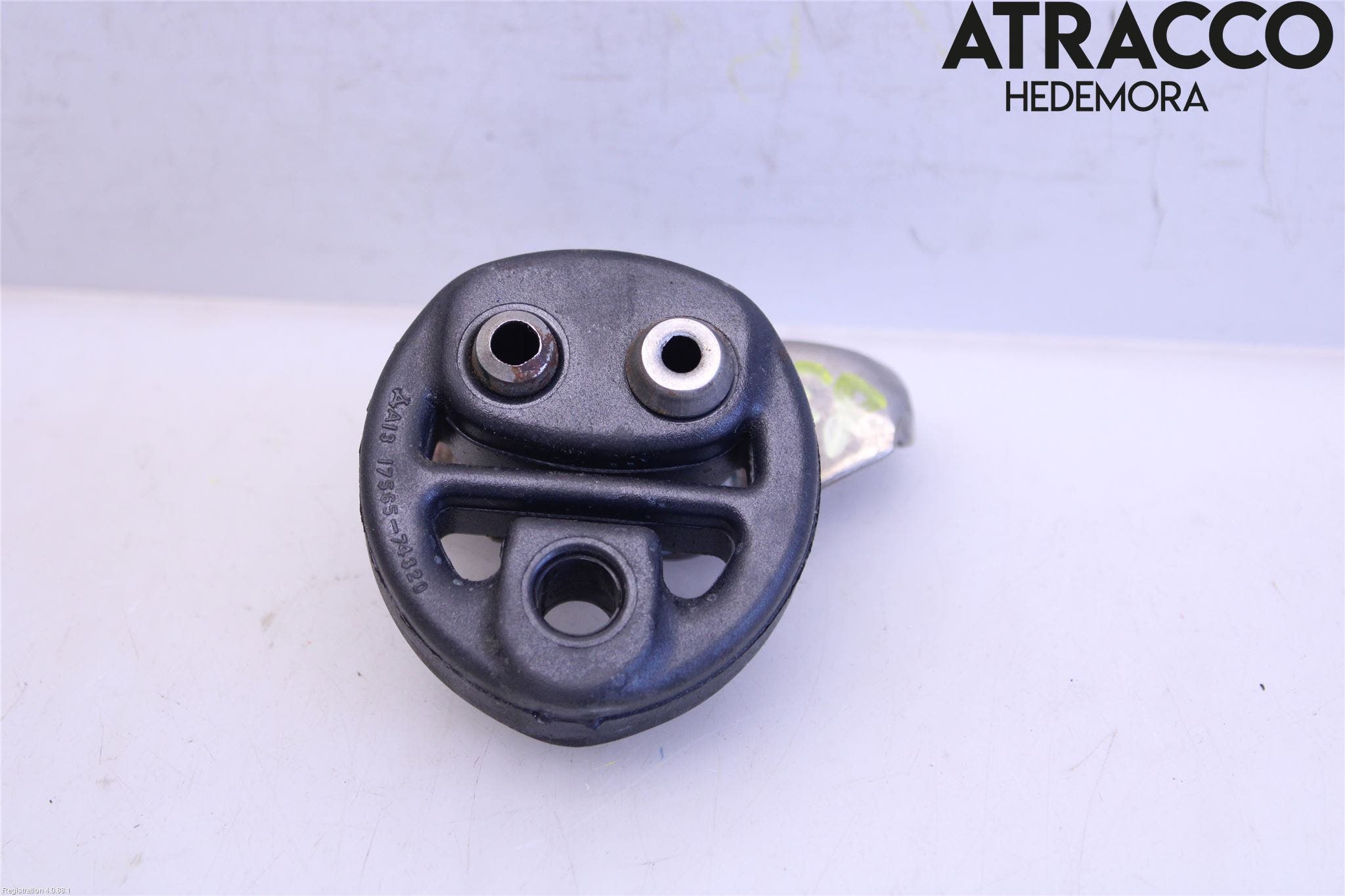 Toyota YARIS CROSS XP21 21- Avgas Monteringsdet
