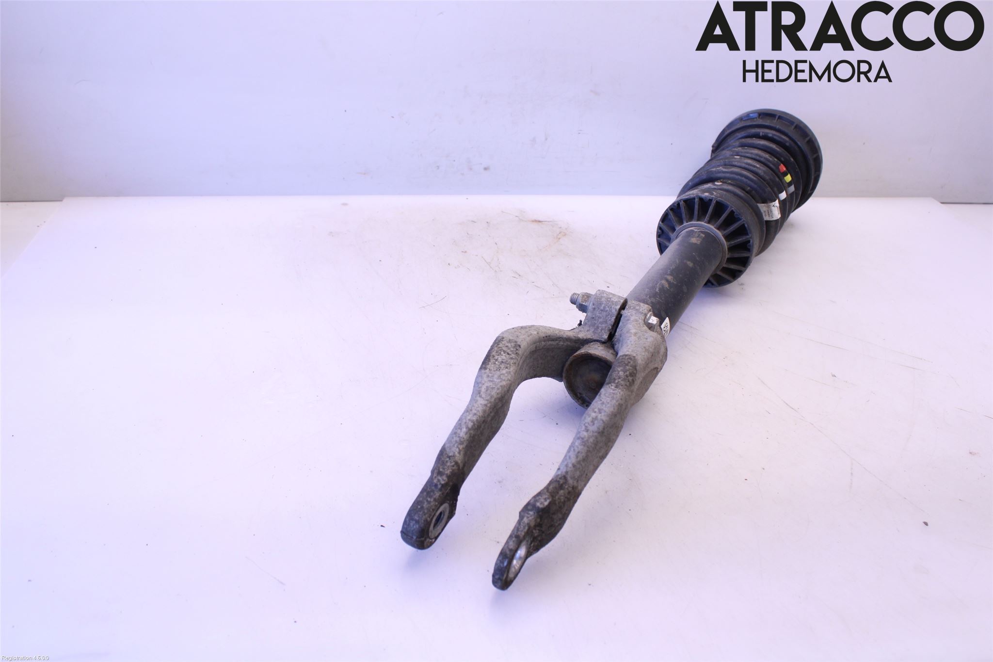 Jaguar F-PACE Fjäderben Fram Höger